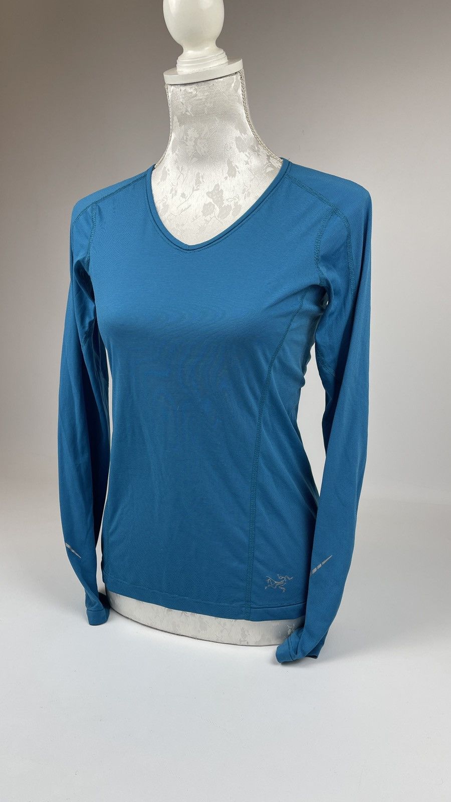 Arc'teryx Arc'teryx Long Sleeve Hiking T shirt Size S / US 4 / IT 40 - 3 Thumbnail