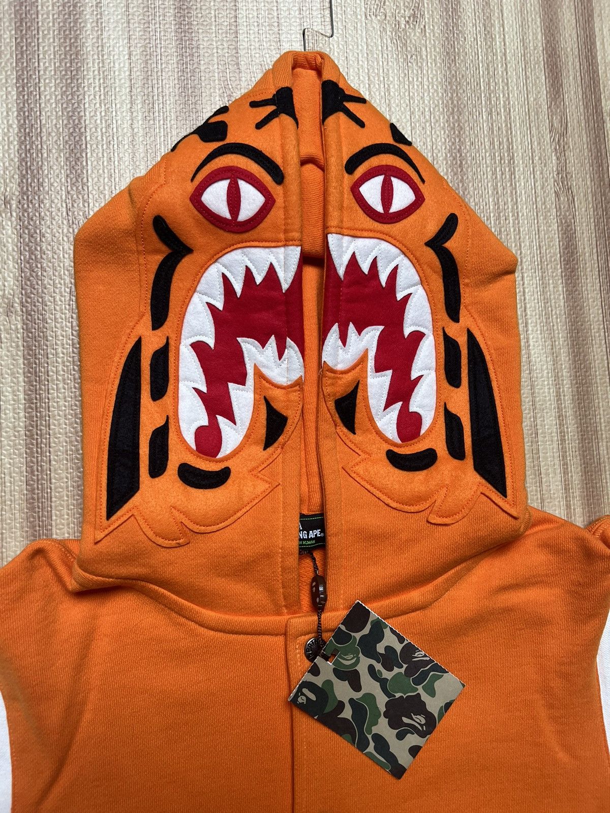 Bape NWT 2010 exclusive Tiger shark varsity hoodie orange Bape Size US M / EU 48-50 / 2 - 2 Thumbnail
