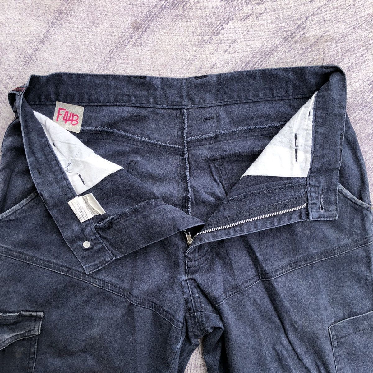 20471120 Japanesebrand Faded cargo pants multipocket tactical utility Size US 31 - 6 Thumbnail