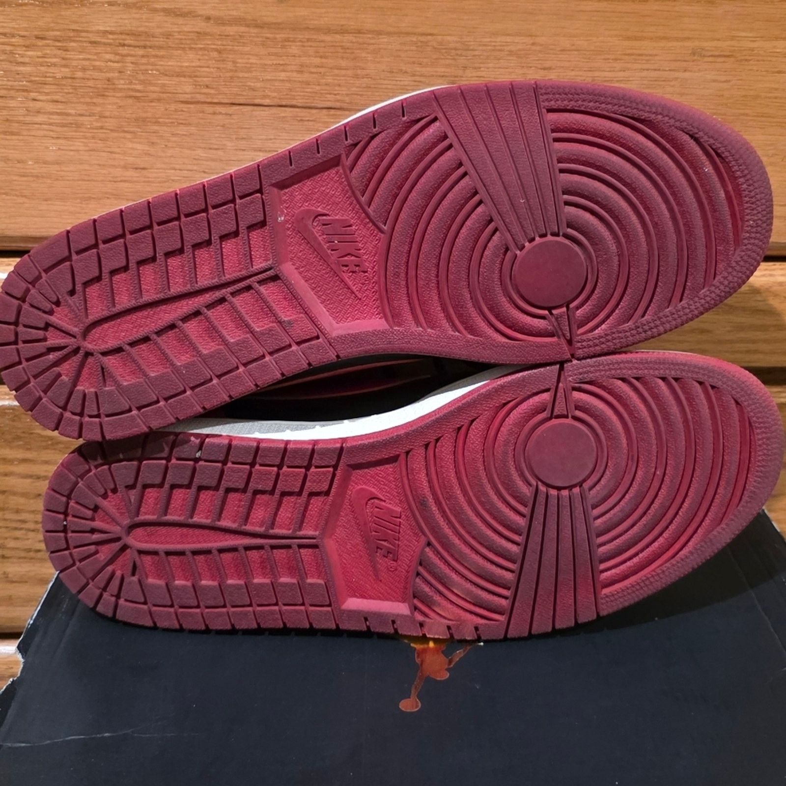 Nike Nike Air Jordan 1 Retro Low OG Bred 2015 | Size 11.5 Size US 11.5 / EU 44-45 - 6 Thumbnail