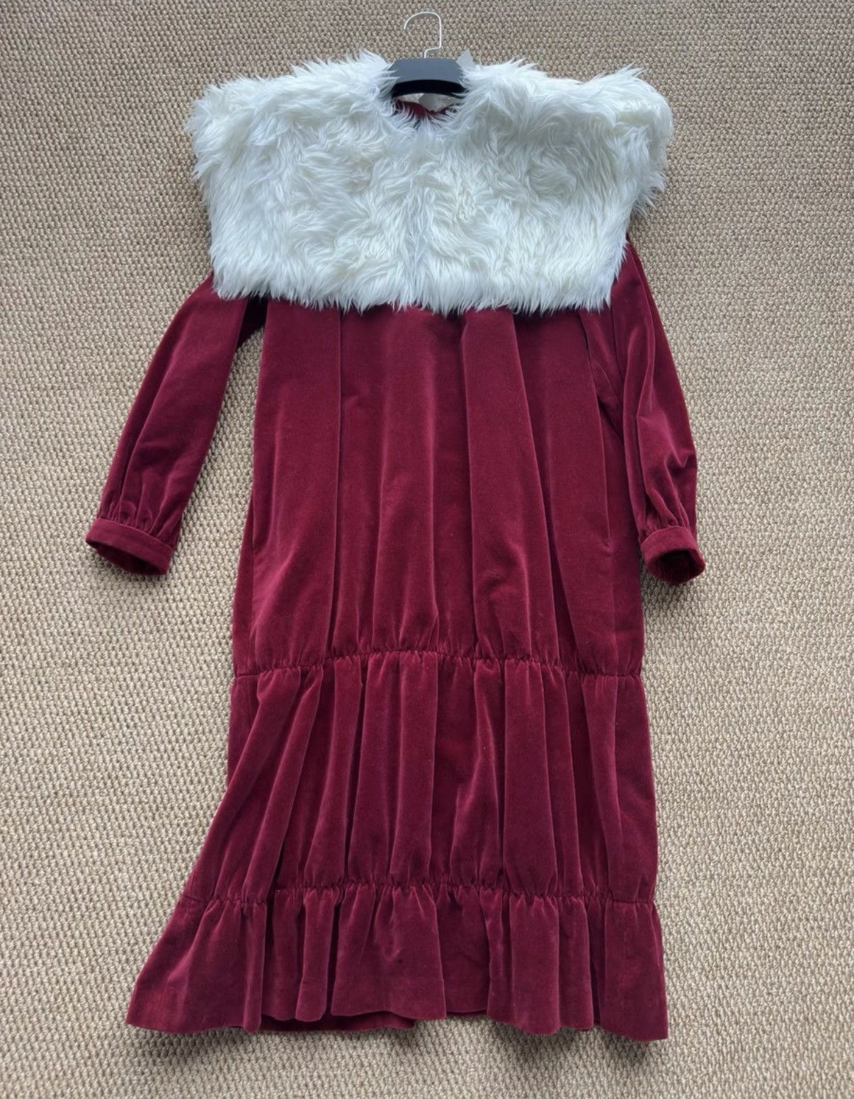 Comme des Garcons COMME des GARÇONS Burgundy Velvet Furry Collar Dress K23 Size S / US 4 / IT 40 - 1 Thumbnail
