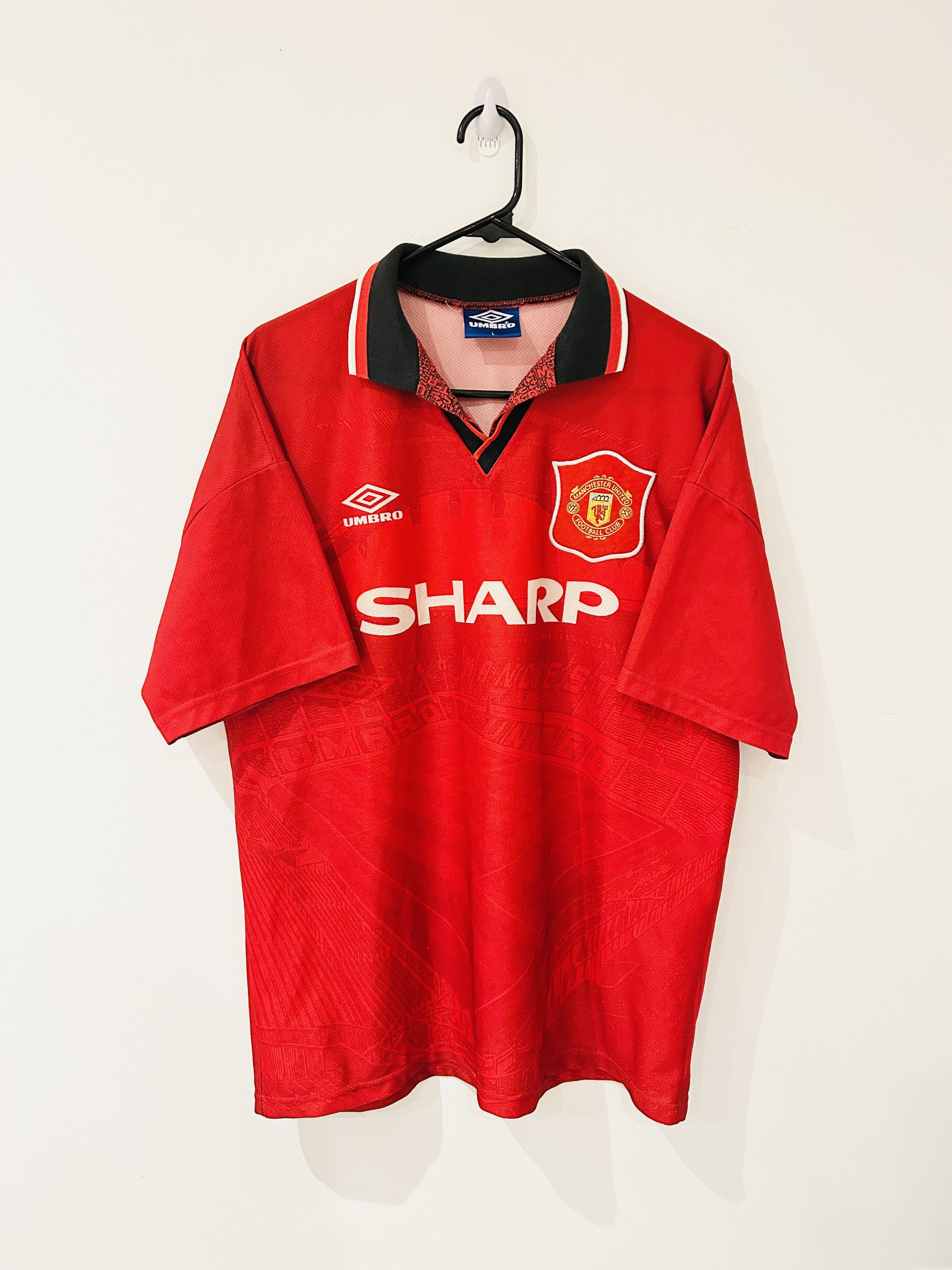 Umbro Manchester United 1995/96 home jersey Size US L / EU 52-54 / 3 - 1 Thumbnail
