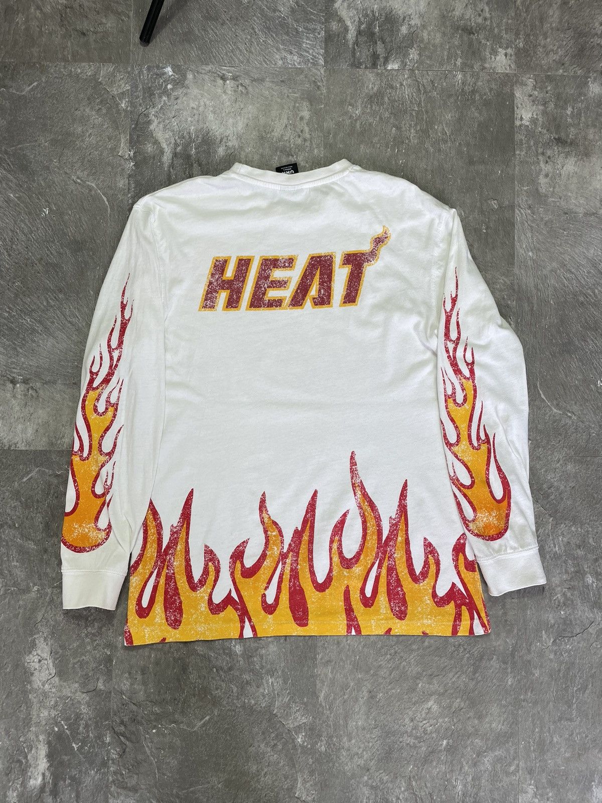 NBA Miami Heat Flames Long Sleeve Basketball Streetwear Fire Size US S / EU 44-46 / 1 - 7 Thumbnail
