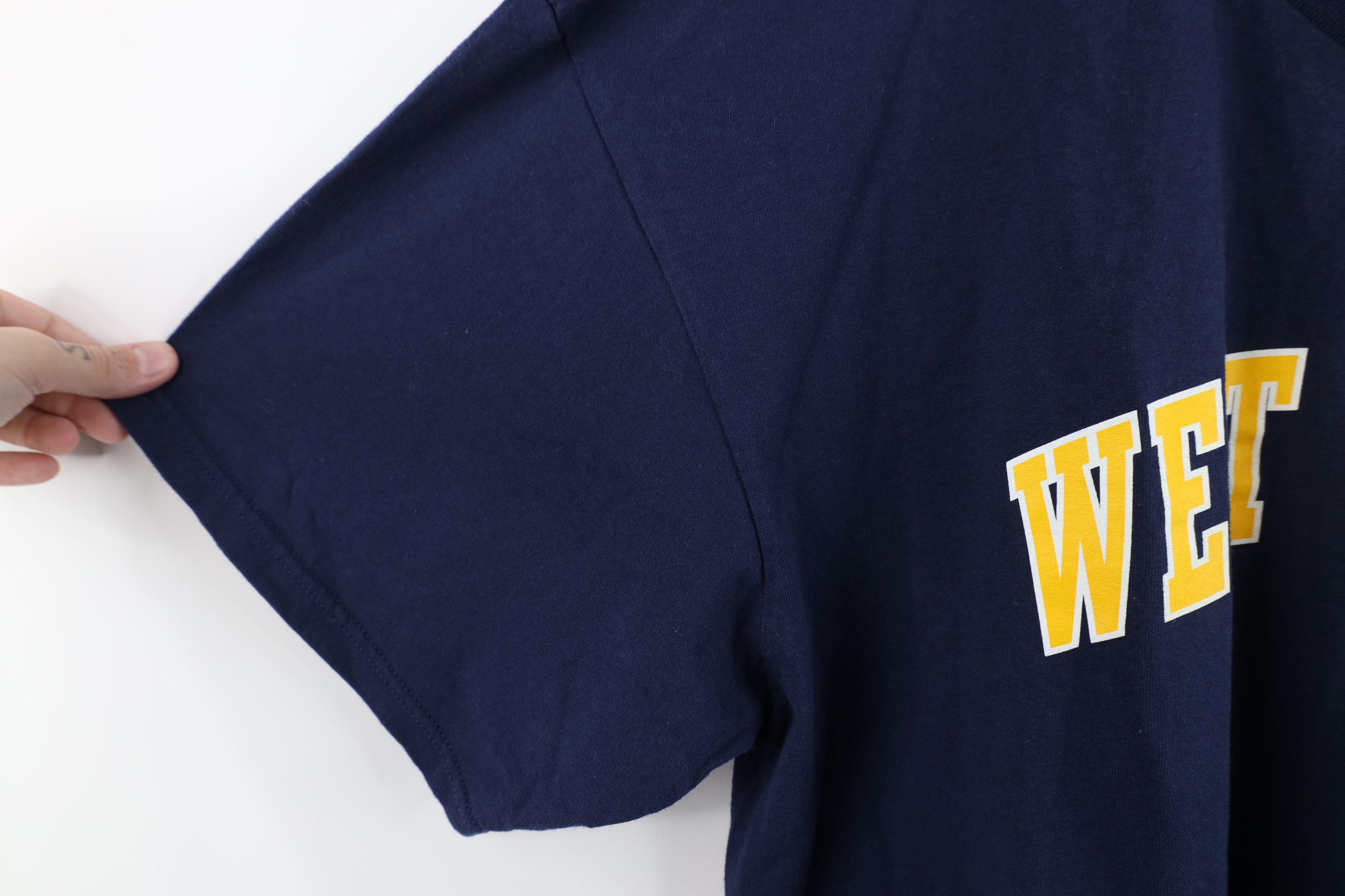 Nike Vintage Nike Center Swoosh West Virginia University T-Shirt Size US XL / EU 56 / 4 - 8 Thumbnail