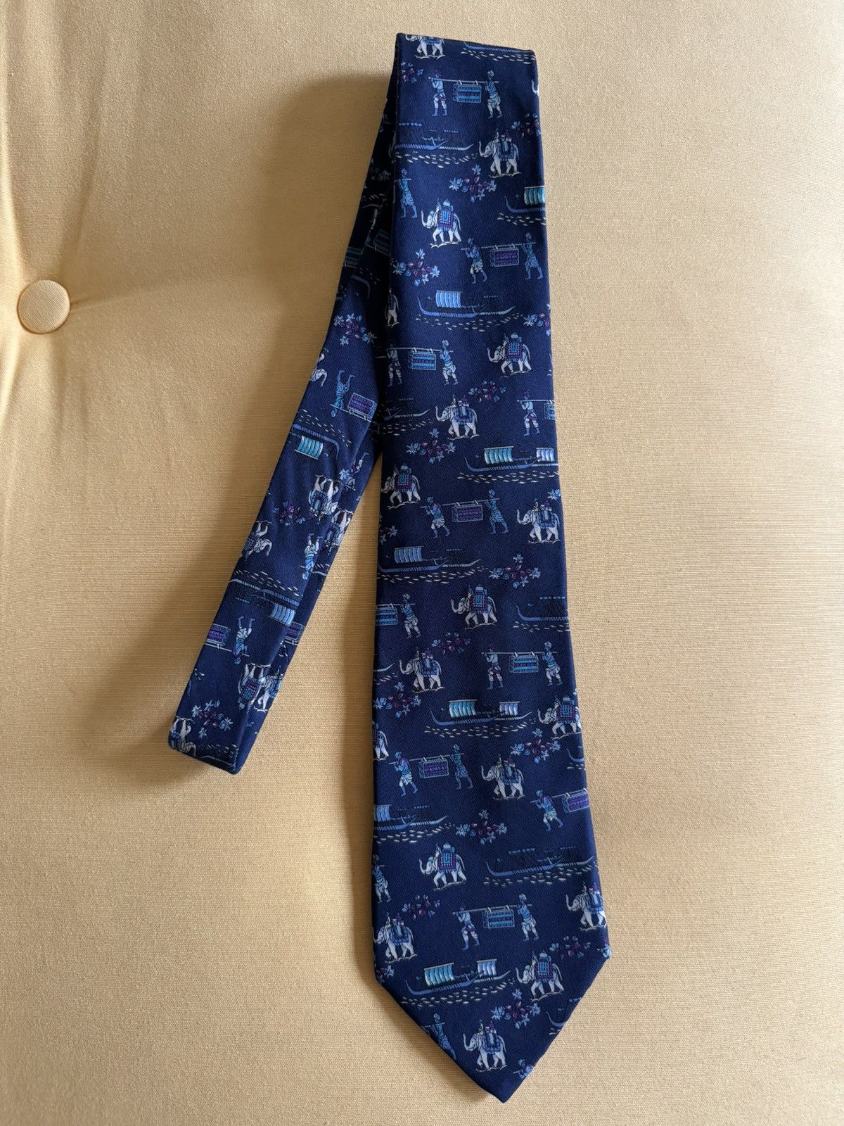 Salvatore Ferragamo Vintage Salvatore Ferragamo Silk Tie – Blue Oriental Motif Size ONE SIZE - 3 Thumbnail