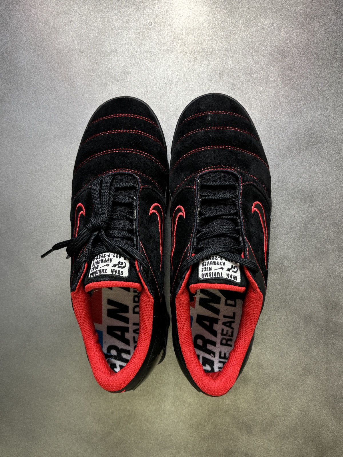 Nike 2005 Nike Shox Total Magia II Gran Turismo 4 PS2 Vintage 7.5 Size US 9 / IT 39 - 7 Thumbnail