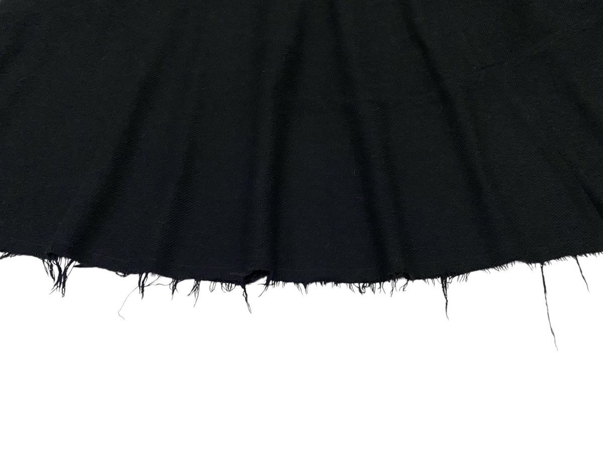 Comme des Garcons Tricot Comme Des Garçons AD2002 Wool Hem Faux Fur Skirt Size 26" / US 2 / IT 38 - 13 Thumbnail