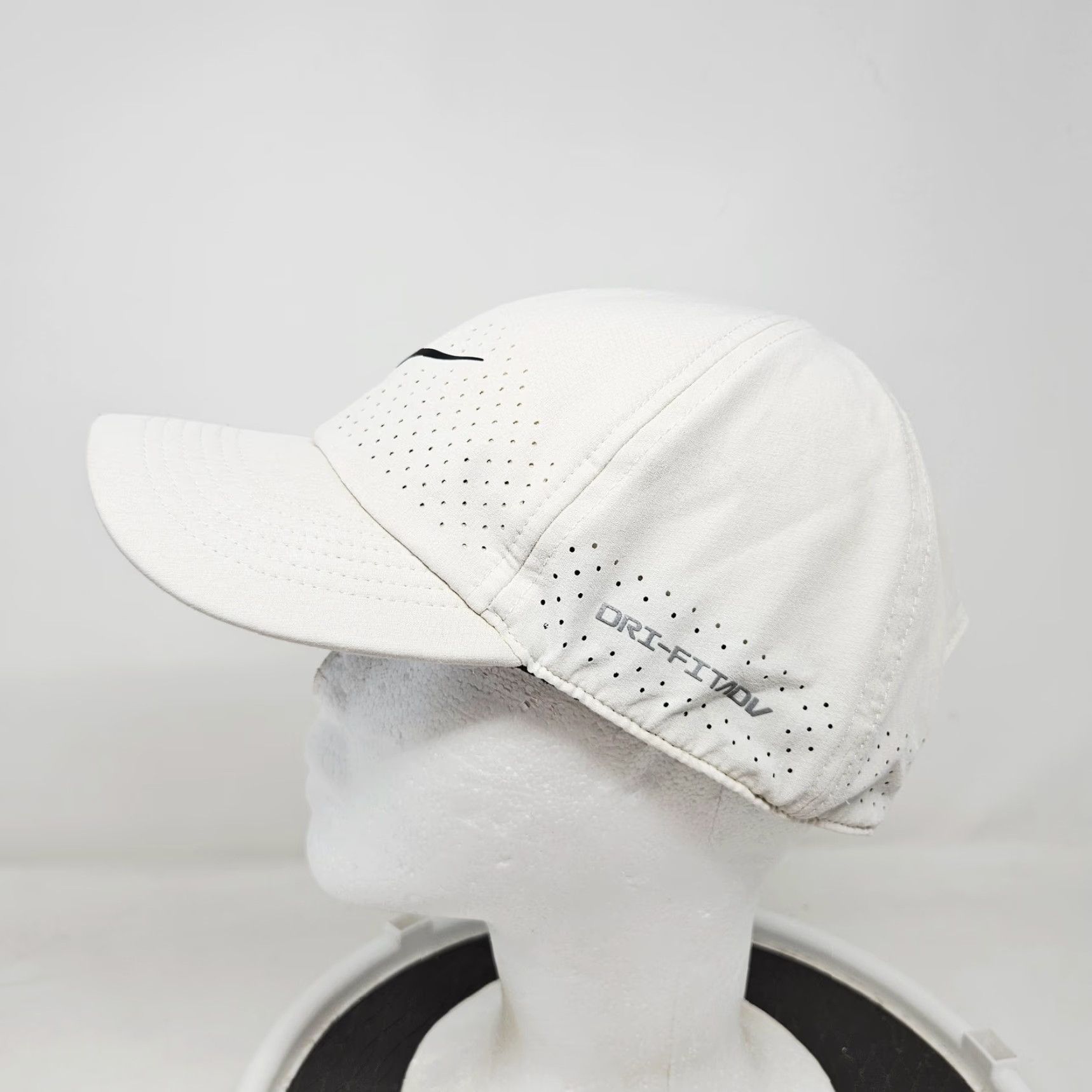 Nike Nike Dri-FIT ADV Club Cap Baseball Hat One Size White Mens Sports Adjustable Cap Size ONE SIZE - 5 Thumbnail