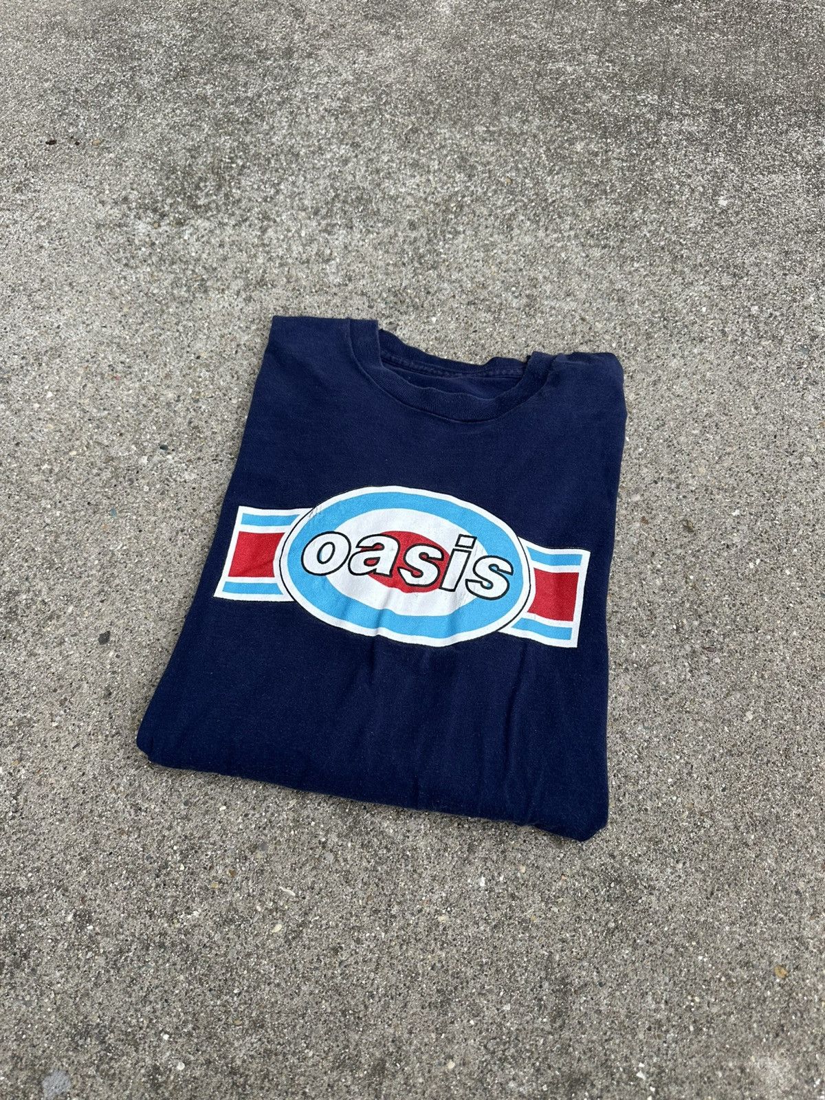 Vintage Vintage 90’s Oasis Band Shirt XL Size US XL / EU 56 / 4 - 1 Thumbnail