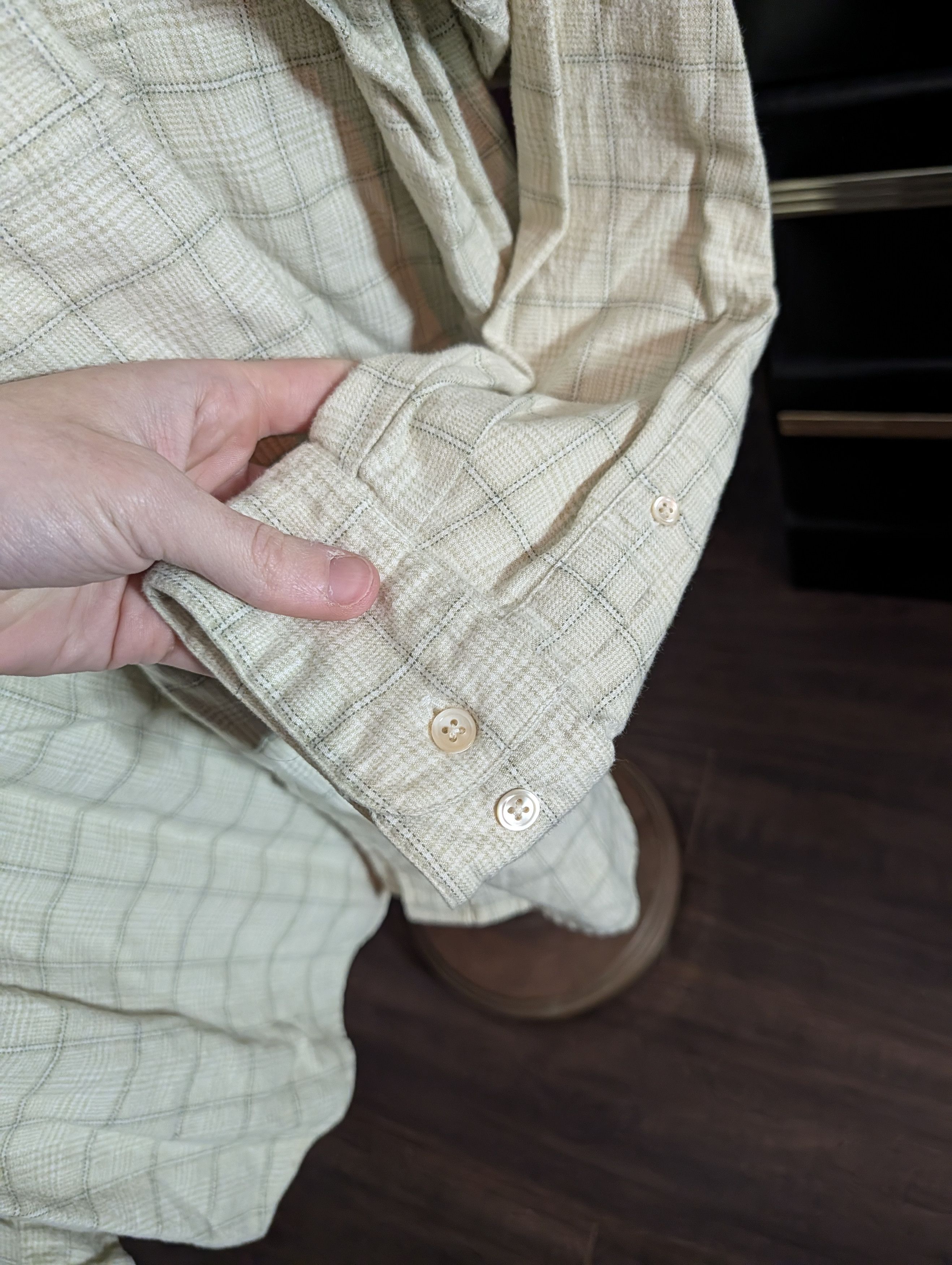 Orvis Vtg heavy flannel cotton check Portugal button-down shirt Size US XL / EU 56 / 4 - 6 Thumbnail