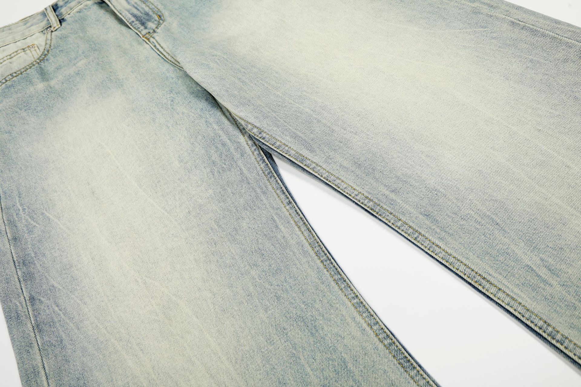 Men's vintage distressed washed loose scimitar jeans