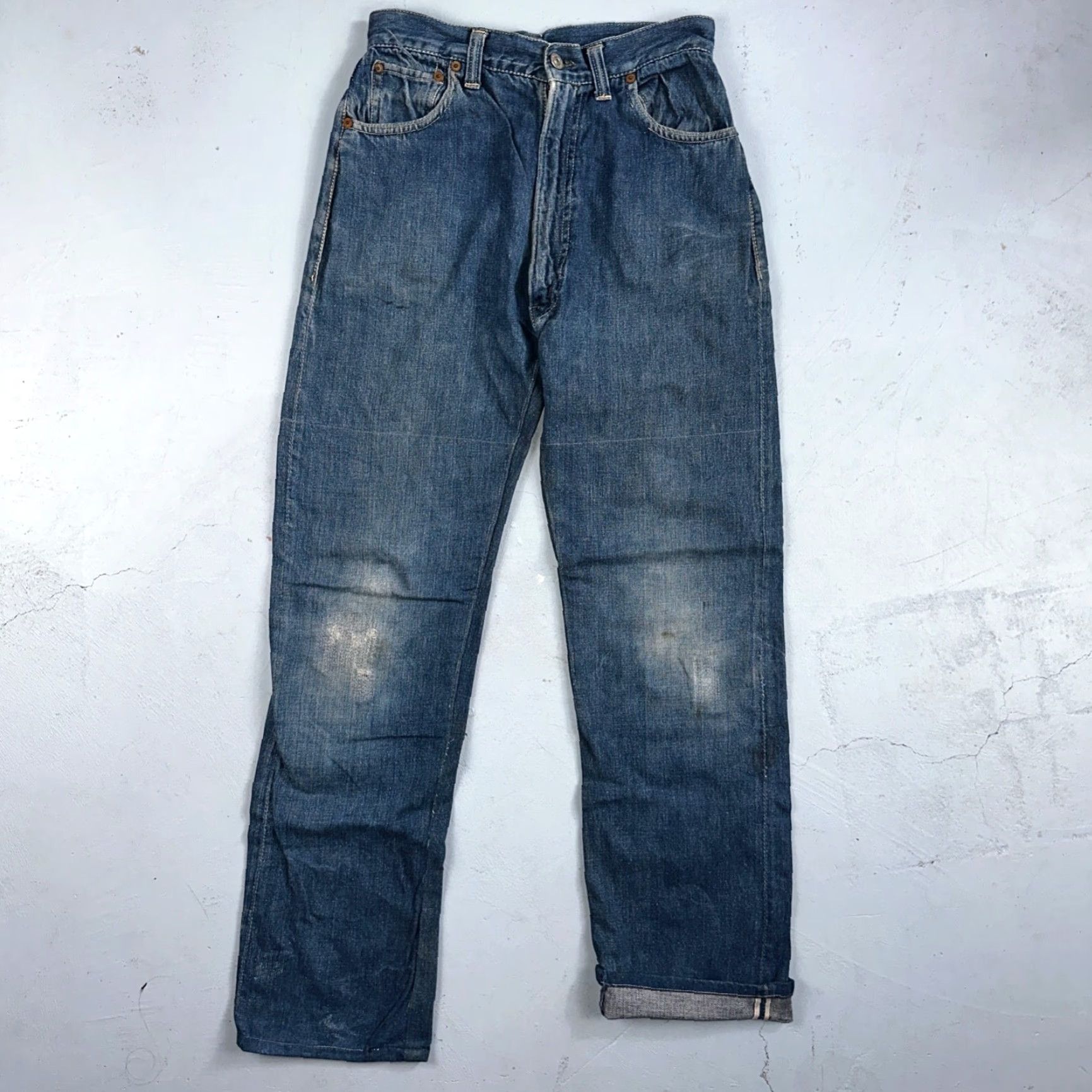 Levi's Vintage Levis Jeans 701 Big E 50s 1950s Redline Hidden Rivets USA 501 Act 26x29 Size US 26 / EU 42 - 2 Thumbnail