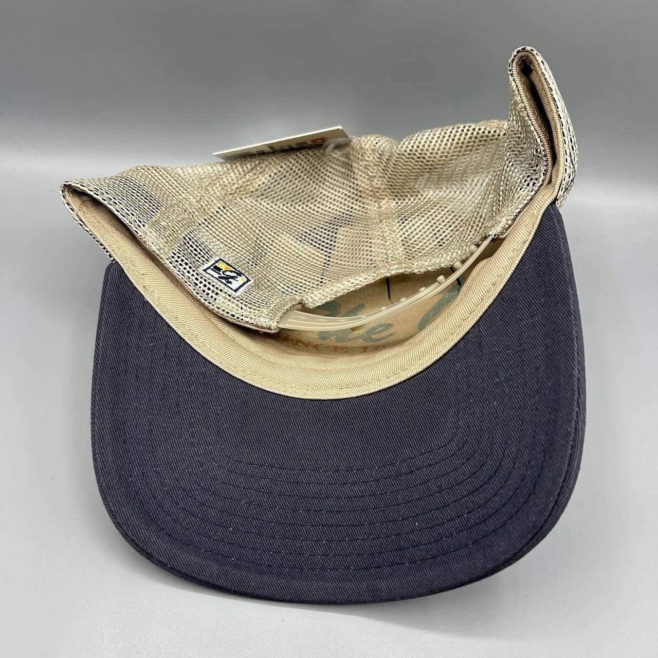 The Game Vintage Columbia University Trucker Hat Men Snap Back Size ONE SIZE - 7 Thumbnail