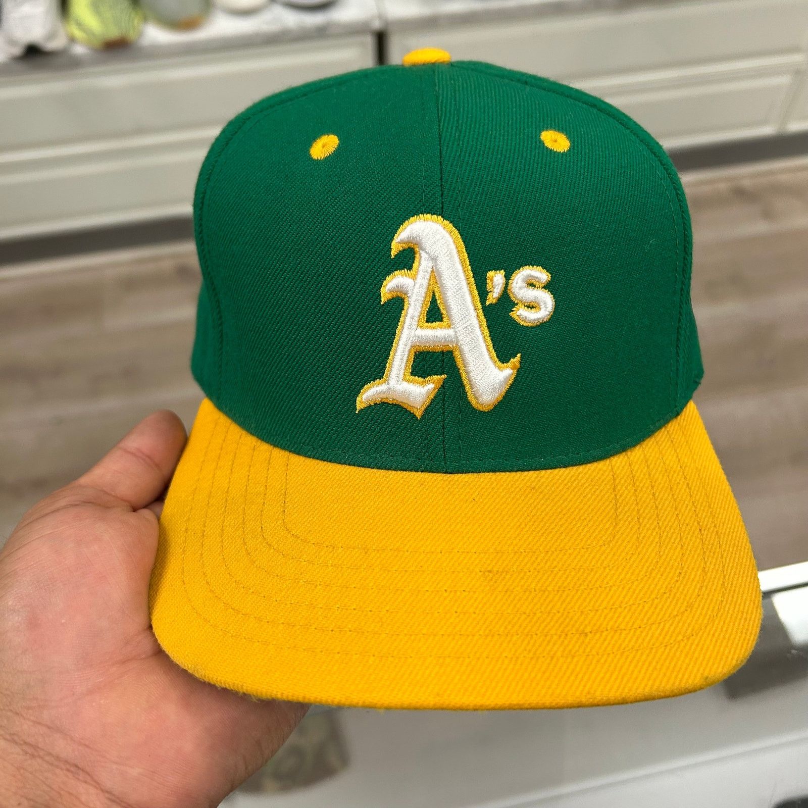 New Era vintage Oakland Athletics MLB Green Yellow Snap Back Hat Cap Size ONE SIZE - 2 Thumbnail