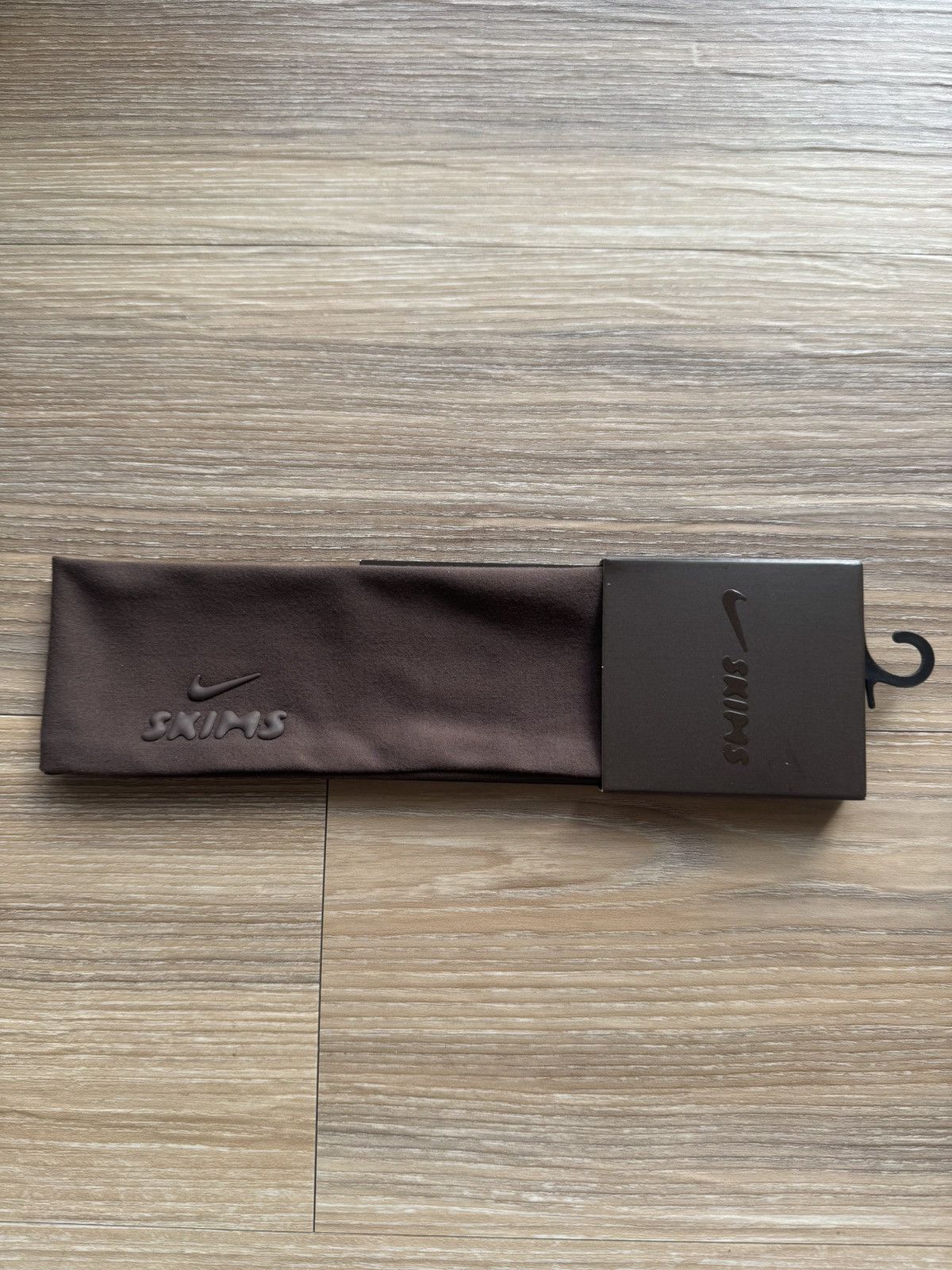 Nike Nike Skims Headband Brown NEW Size ONE SIZE - 1 Thumbnail