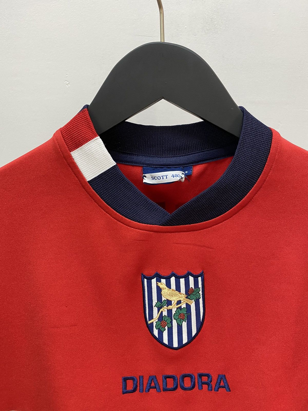 Vintage Diadora West Bromwich Albion #6 Purse Home Soccer Jersey Size US S / EU 44-46 / 1 - 10 Thumbnail