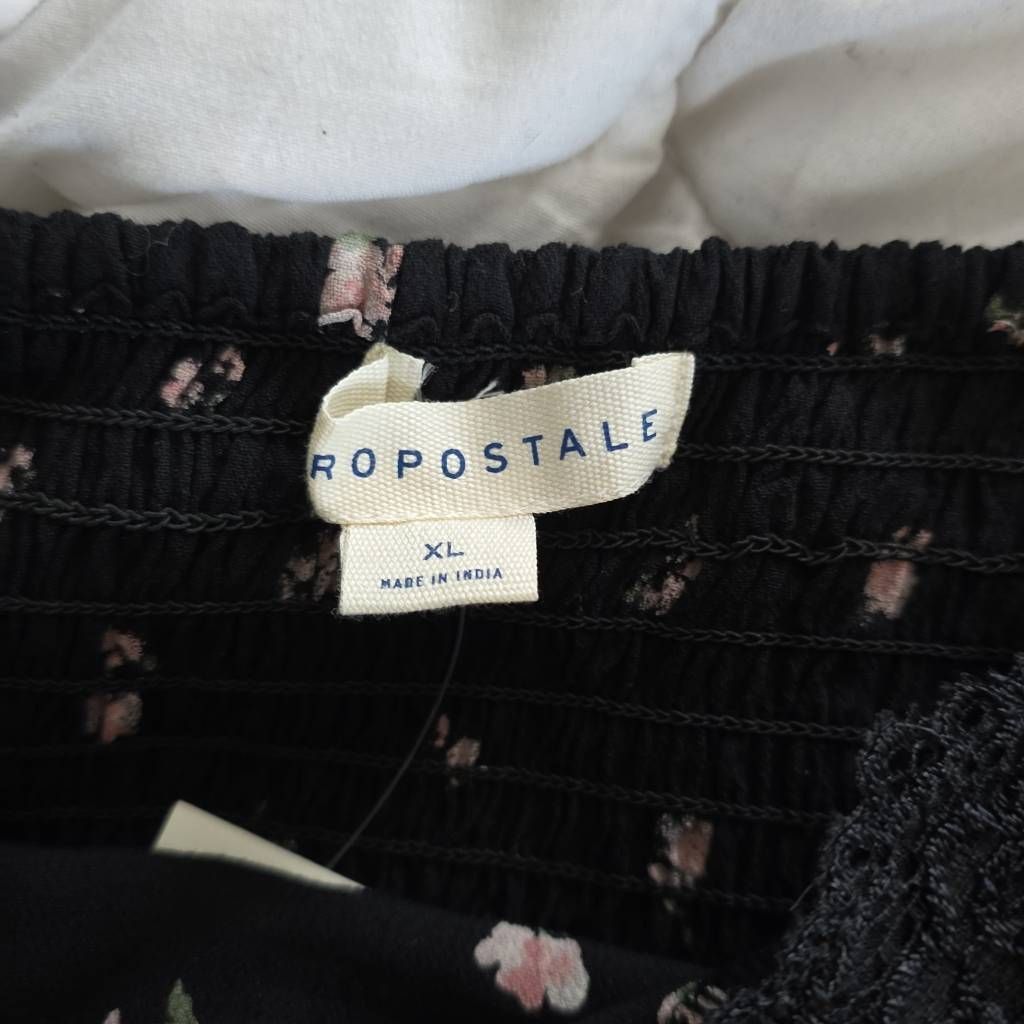 Aeropostale Aeropostale Women's Size XL Black Pink Floral Print Cami Lac Size XL / US 12-14 / IT 48-50 - 5 Thumbnail