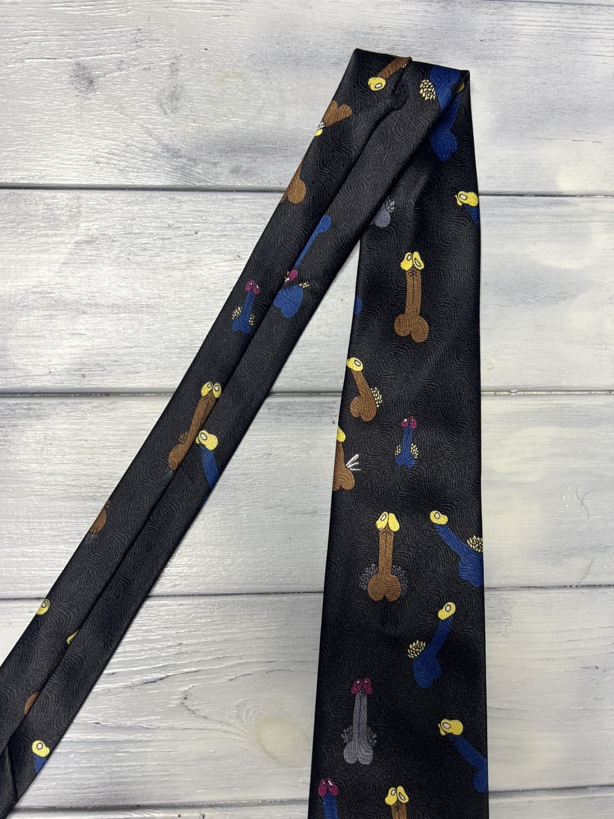 Handmade × Vintage Rare Tie Sette & Bello Hand Made Who The? Needs Viagra Humor Size ONE SIZE - 5 Thumbnail