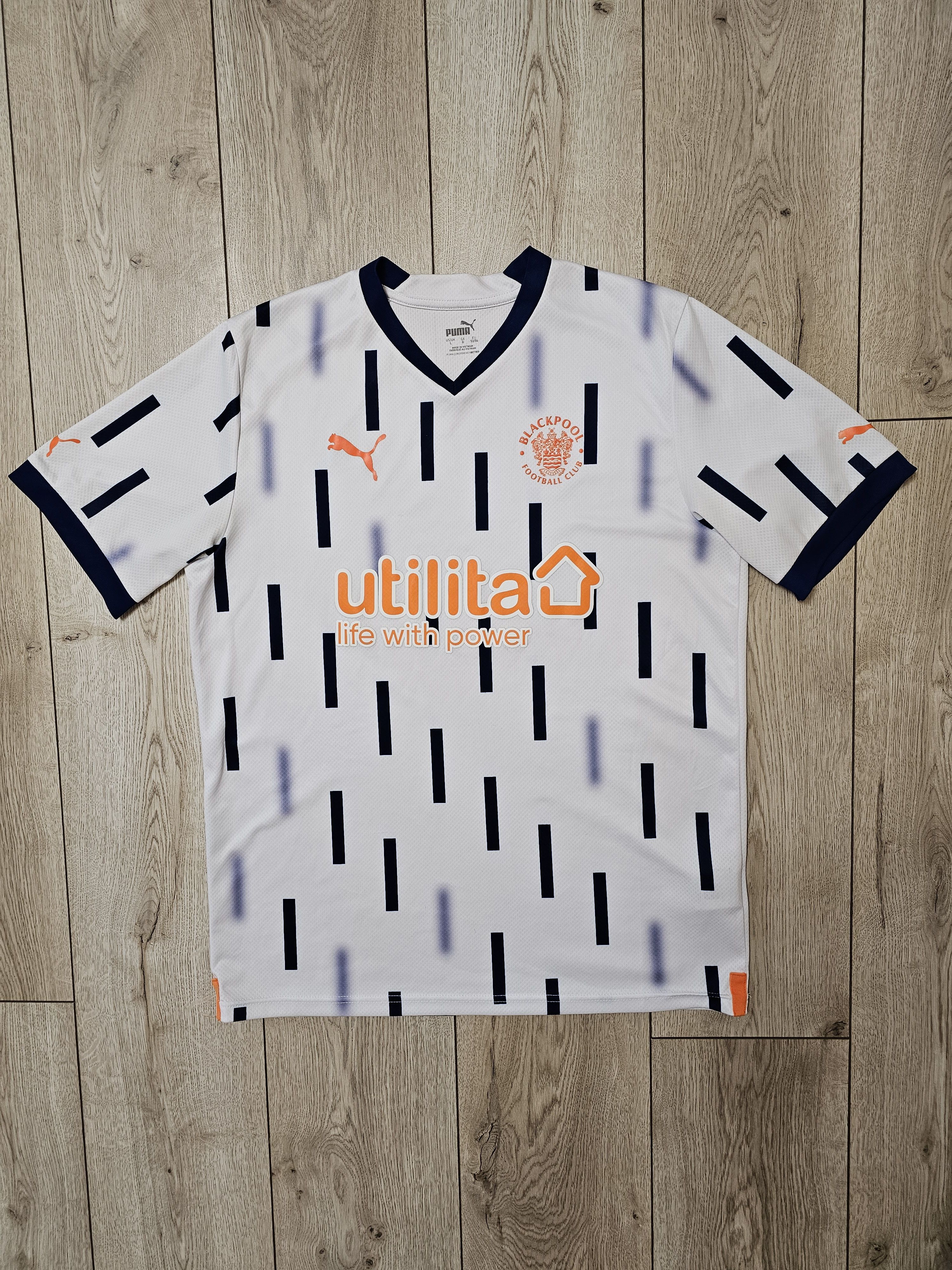 Puma BLACKPOOL 2022 2023 AWAY FOOTBALL SHIRT SOCCER JERSEY Size US L / EU 52-54 / 3 - 1 Thumbnail