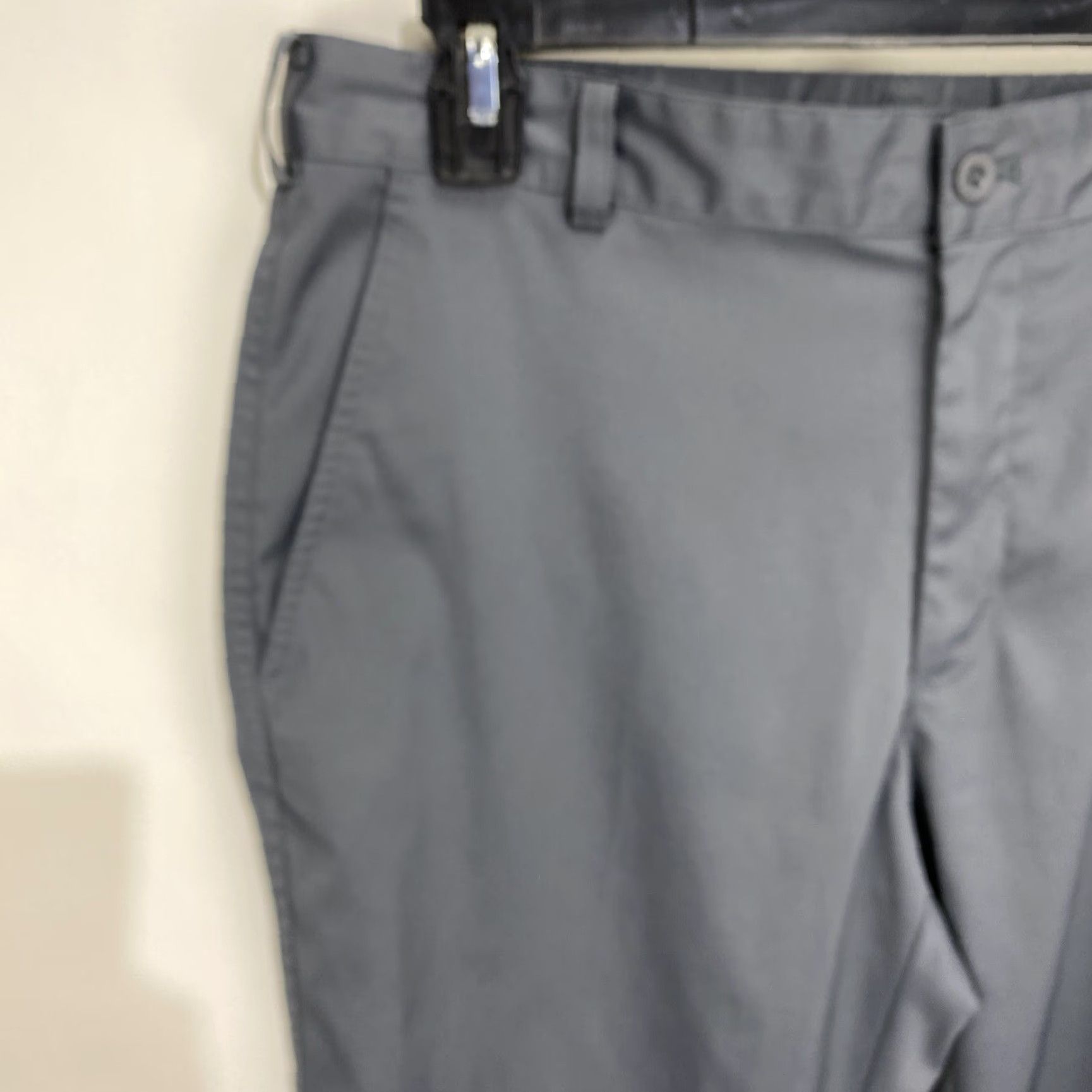 Nike Nike Golf Pants Men 32X30 Straight Leg Regular Gray Dry Fit Outdoor Chino 5-Pocket Embroidered Logo Nike Shirt? Size US 32 / EU 48 - 3 Thumbnail
