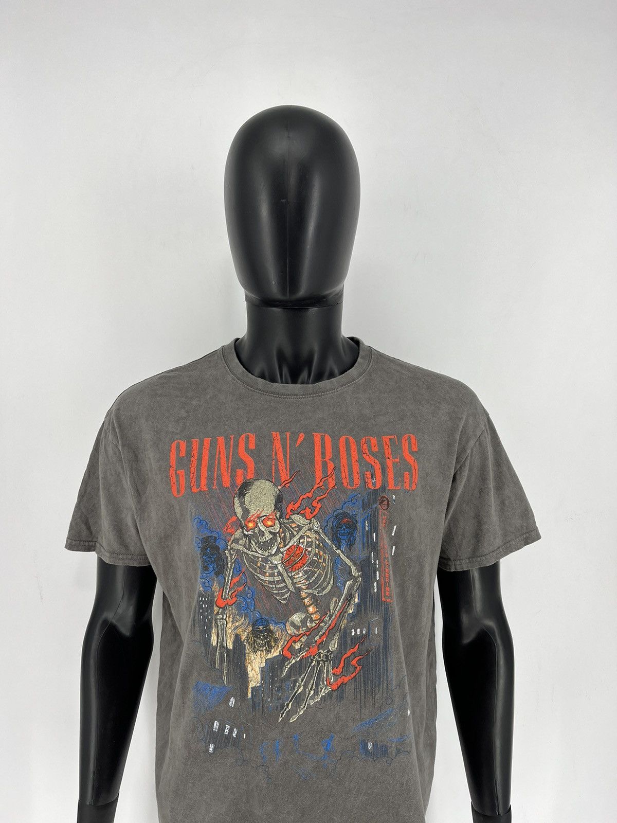 Band Tees × Vintage Guns and Roses Vintage Y2K Rock Band Tee Size S Oversize Size US S / EU 44-46 / 1 - 1 Thumbnail