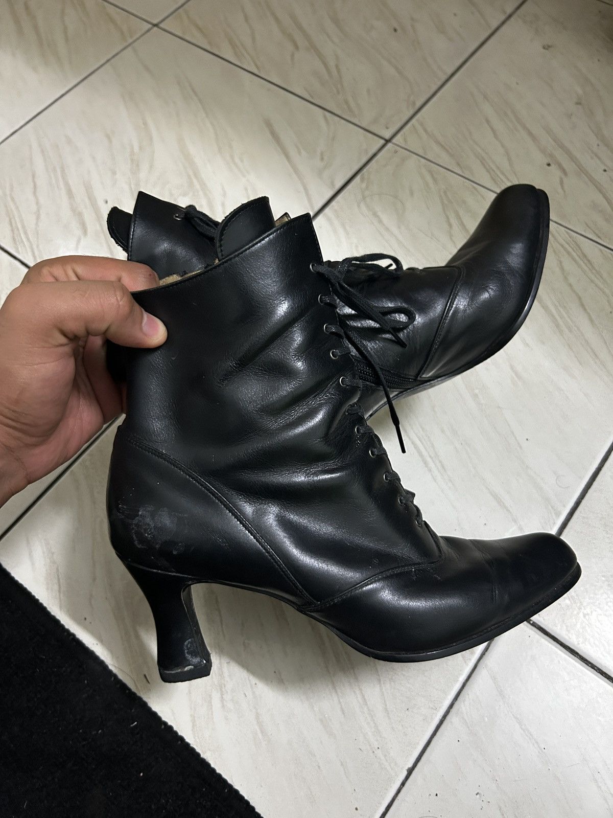 Yves Saint Laurent Yves Saint Laurent black ankle boots Size US 6 / IT 36 - 2 Thumbnail