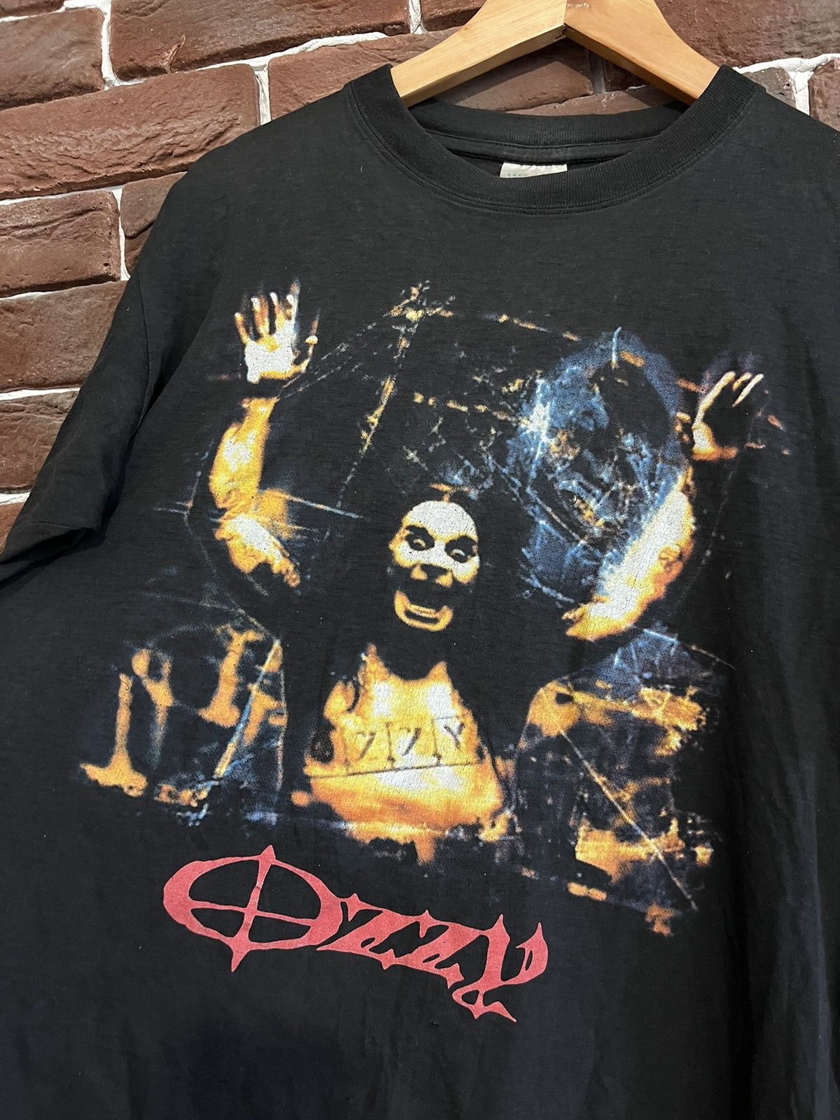Band Tees Rare Vintage 90s Ozzy Osbourne Heavy Metal Band Tee Rare Size US L / EU 52-54 / 3 - 3 Thumbnail
