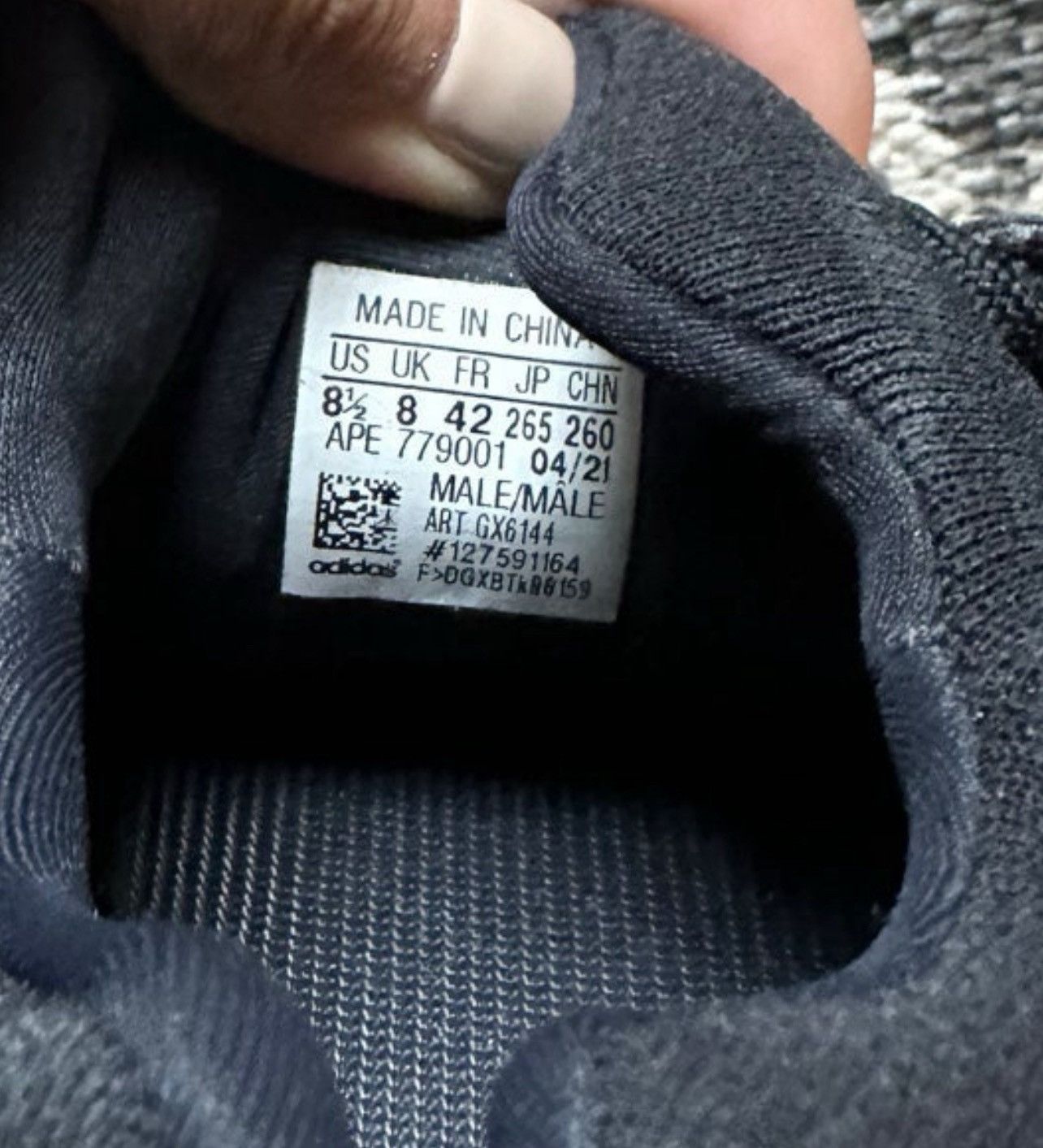 Yeezy Yeezy 700 v3 dark glow Size US 8.5 / EU 41-42 - 5 Thumbnail