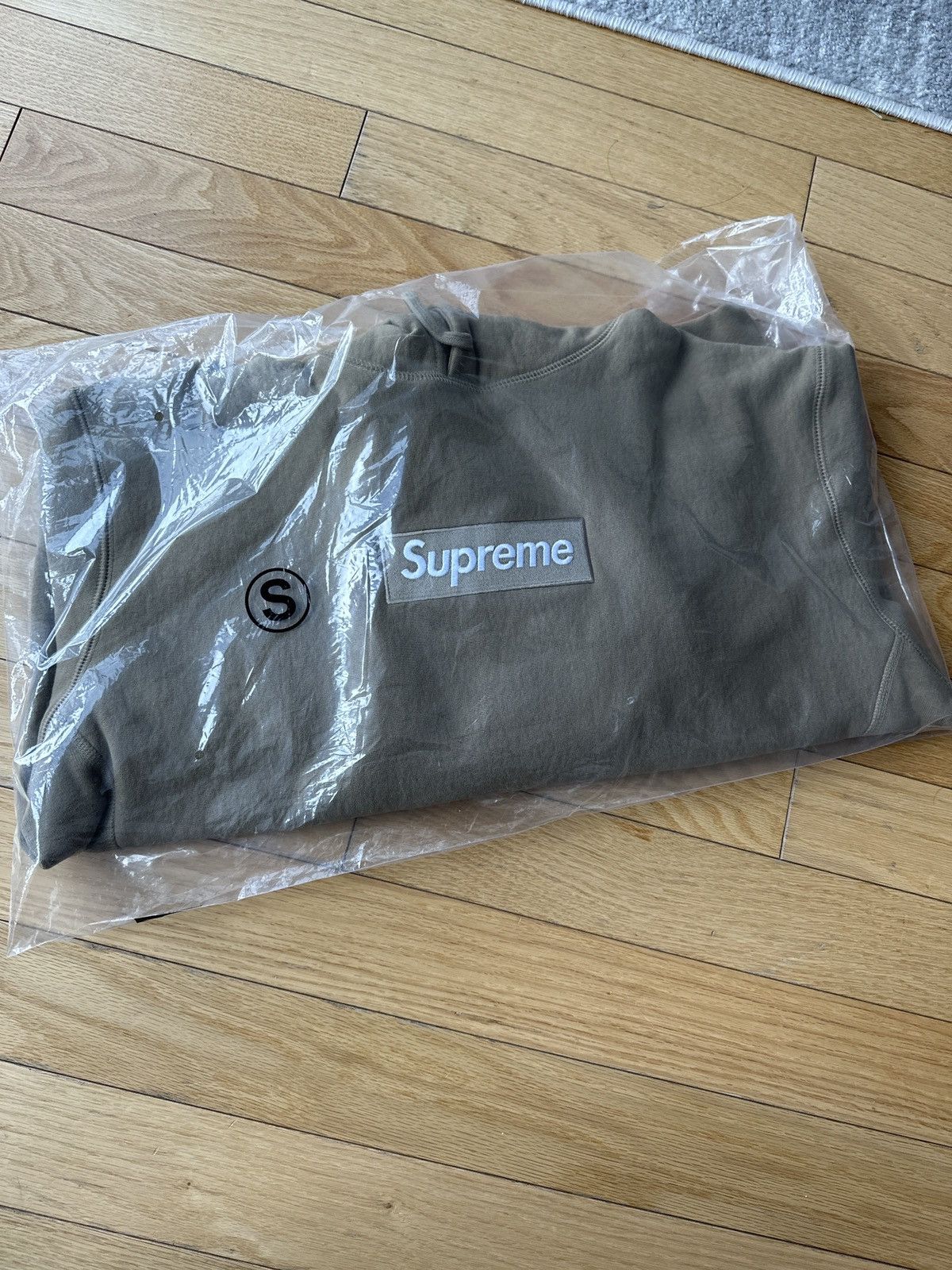 Supreme Supreme Box Logo Hoodie Dark Sand Small Fw23 Bogo Brand New Grailed 7763