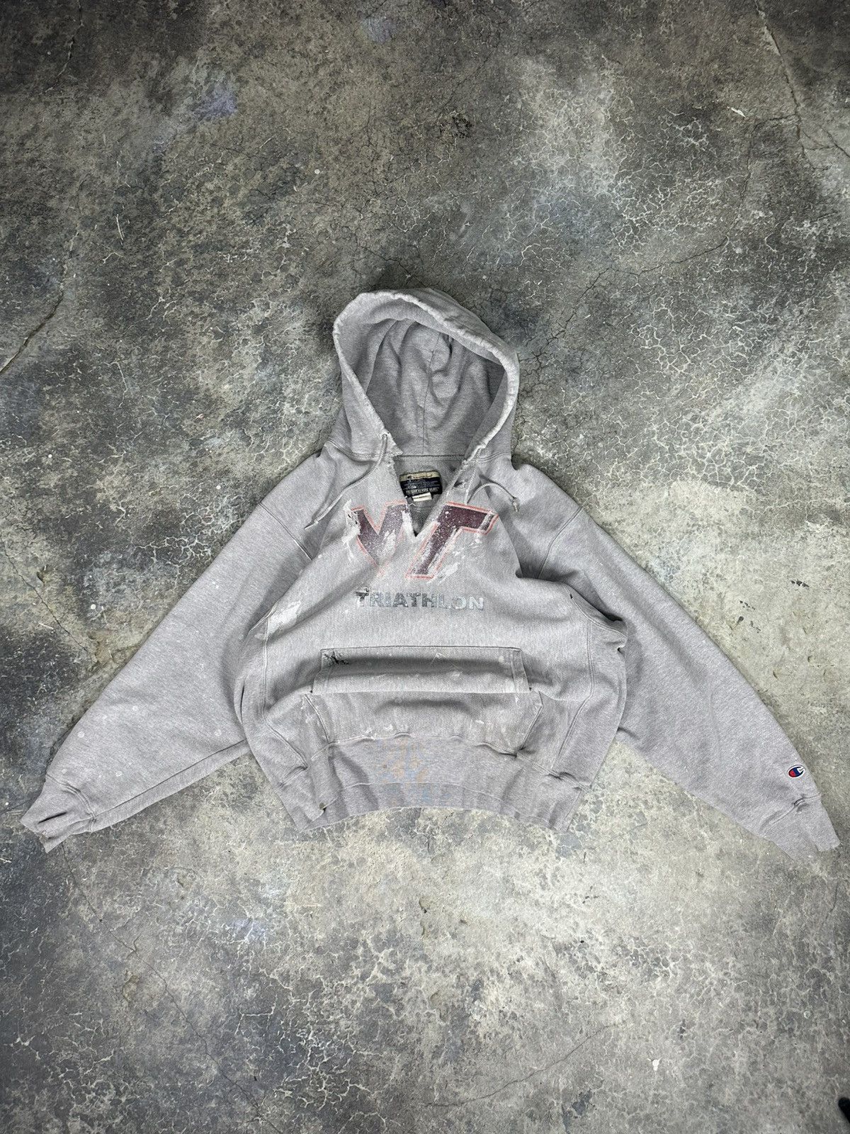 Champion × Vintage Thrashed Virginia Tech Hoodie Size US XL / EU 56 / 4 - 1 Thumbnail