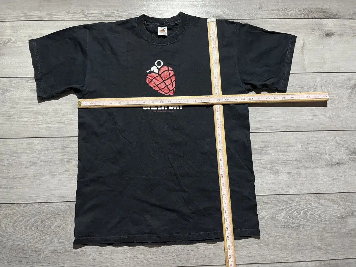 Band Tees Green day Tshirt album idiot 2004 size Large Size US L / EU 52-54 / 3 - 6 Thumbnail