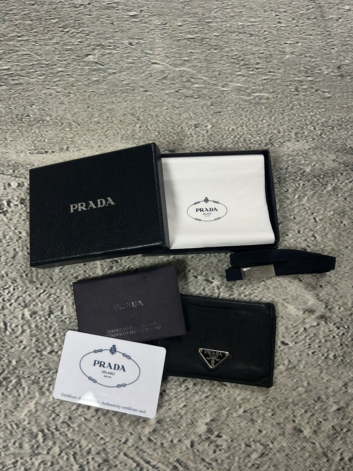 Prada Prada leather cardholder black vintage small OG ALL Size ONE SIZE - 1 Thumbnail