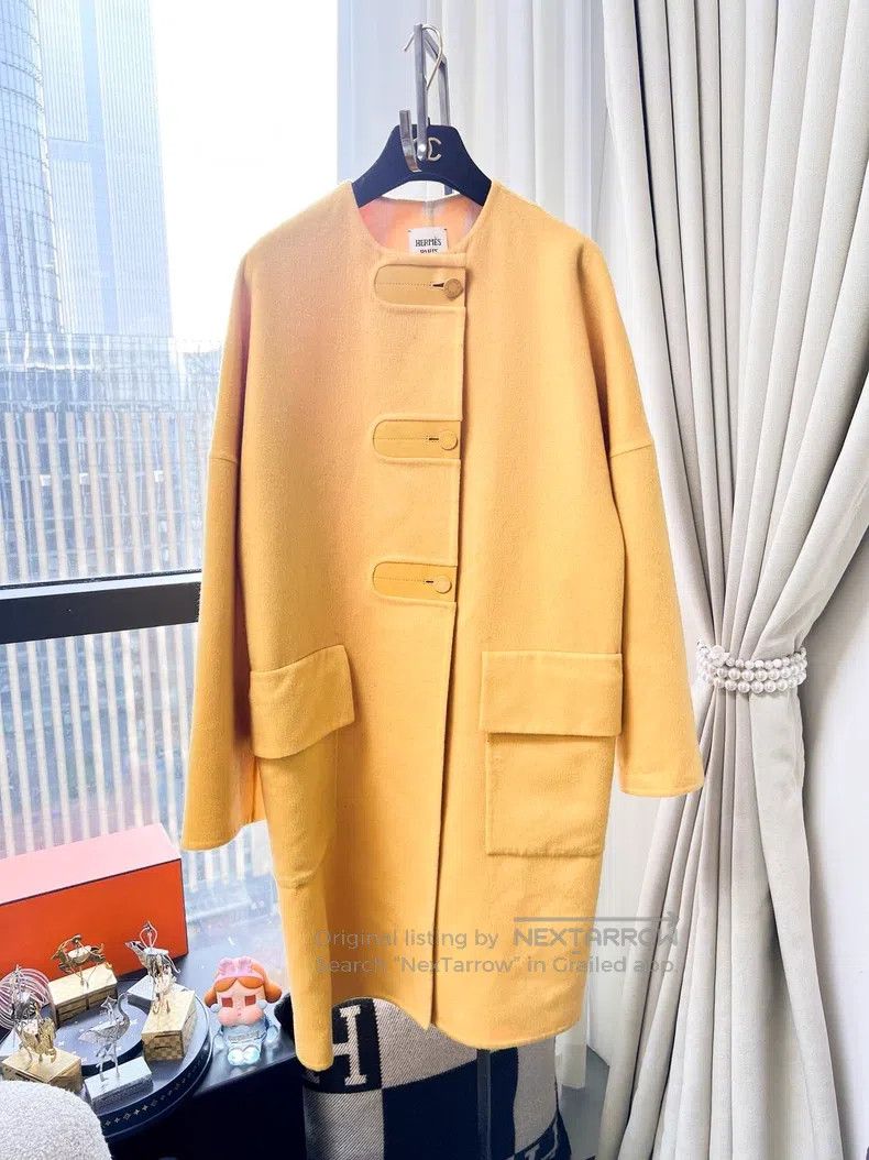 Hermes Hermes Yellow Long Cashmere Greatcoat Jacket Size XS / US 0-2 / IT 36-38 - 1 Thumbnail