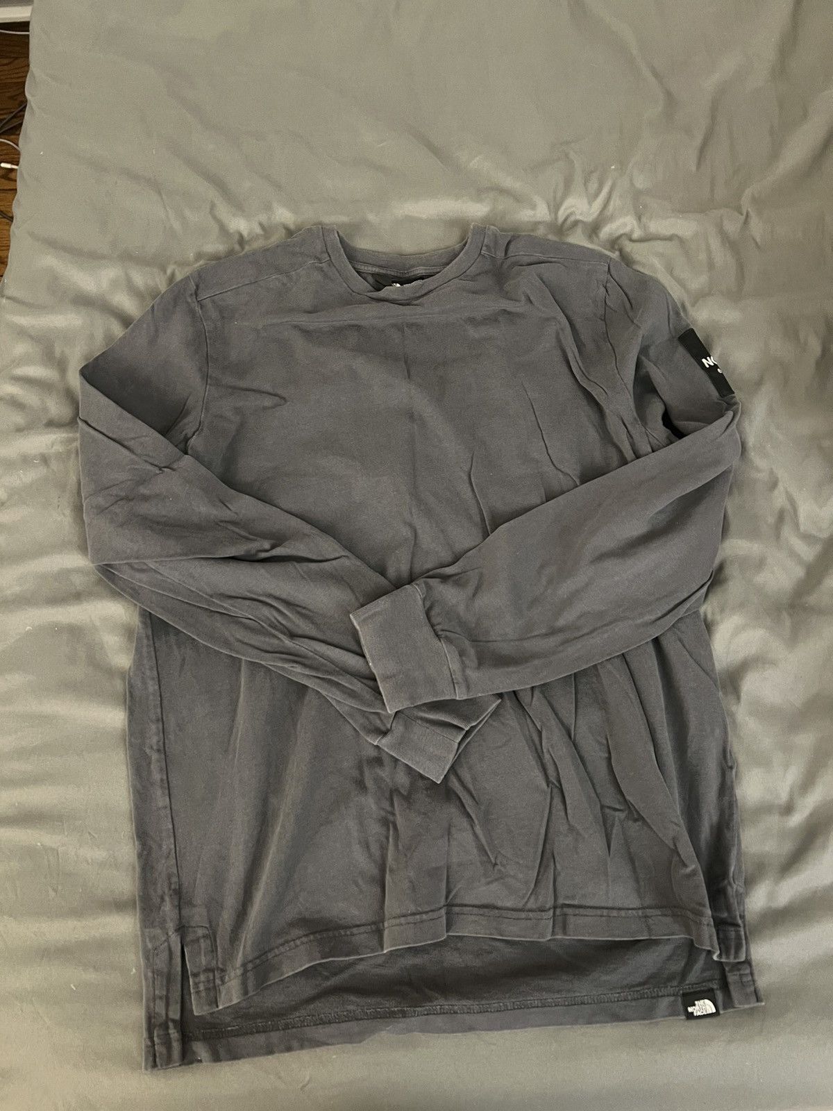 The North Face North face mens grey long sleeve t shirt Medium Size US M / EU 48-50 / 2 - 1 Thumbnail