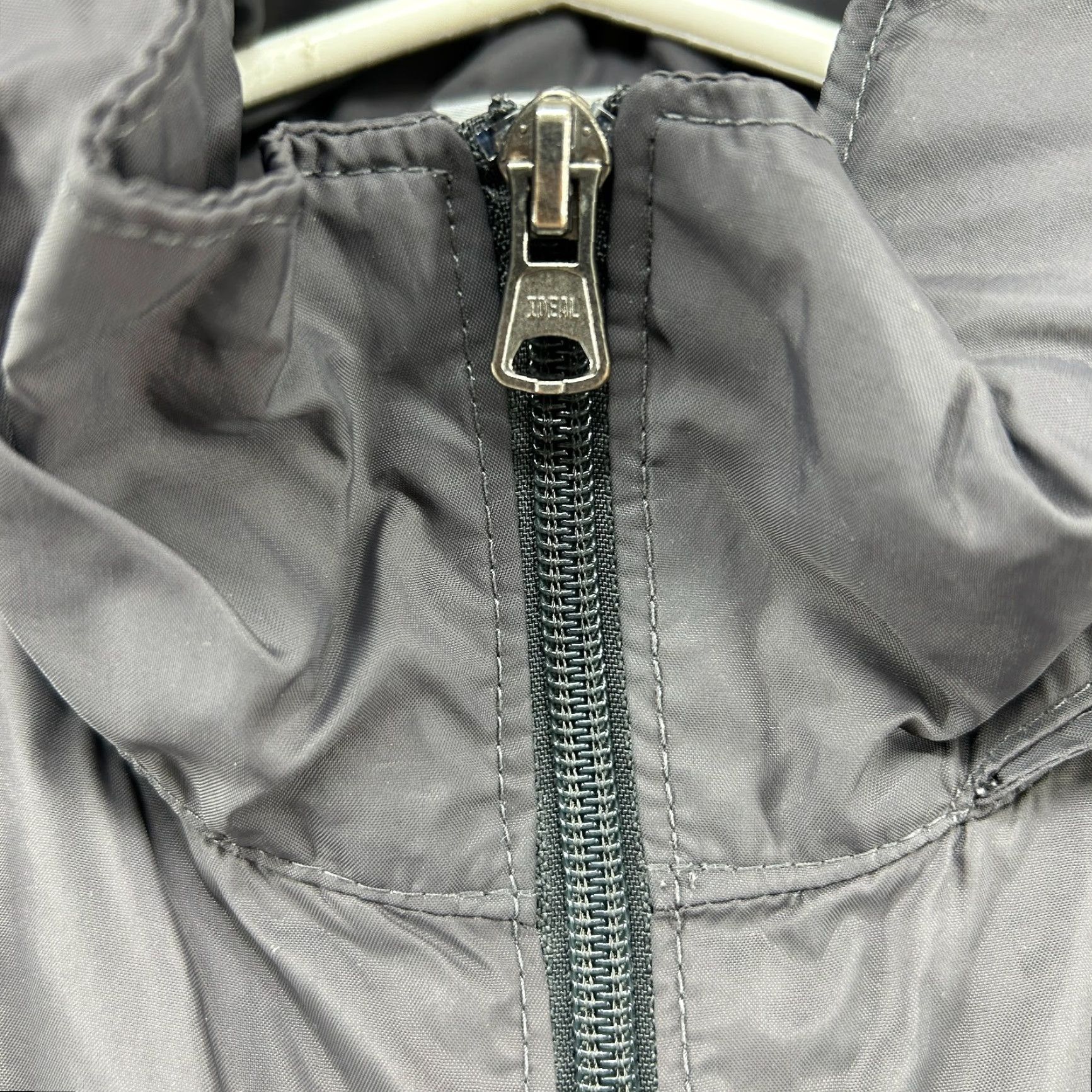 Rains Columbia Jacket Mens Small Grey Black Rain Windbreaker Outdoors Nylon Hooded Size US S / EU 44-46 / 1 - 4 Thumbnail
