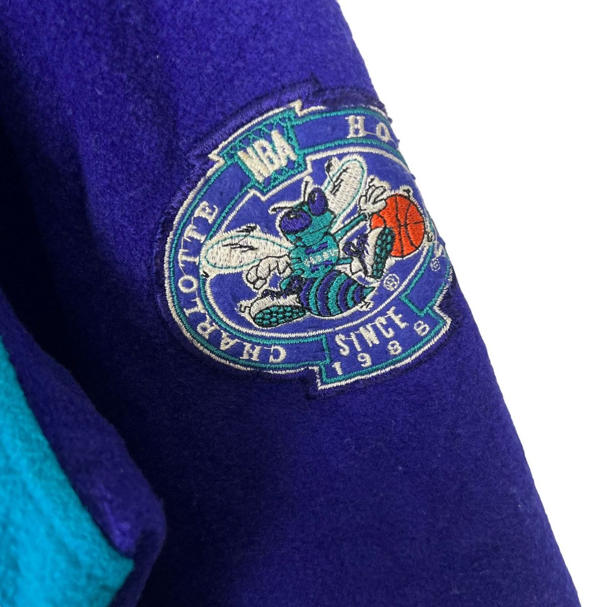 Nutmeg Nutmeg 90s Charlotte Hornets Varsity Jacket Stadium Jacket Size US L / EU 52-54 / 3 - 7 Thumbnail