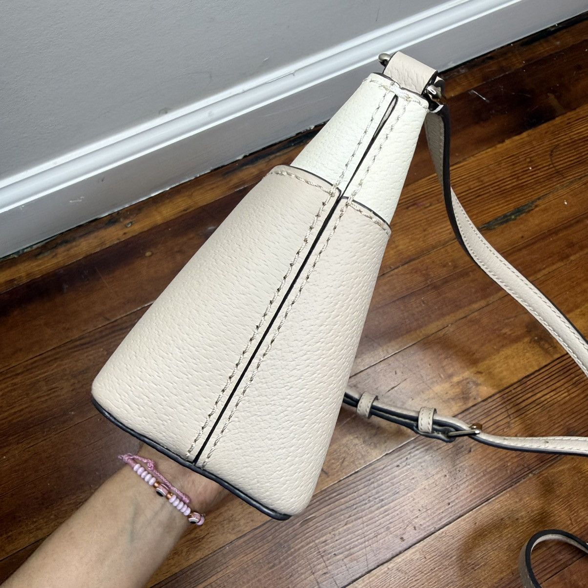Kate Spade kate spade Cream and Light Beige Two-Tone Crossbody Bag Size ONE SIZE - 3 Thumbnail