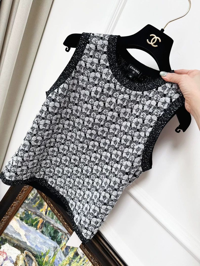 Chanel Chanel 23K camellia double C silver silk versatile vest Size XS / US 0-2 / IT 36-38 - 3 Thumbnail