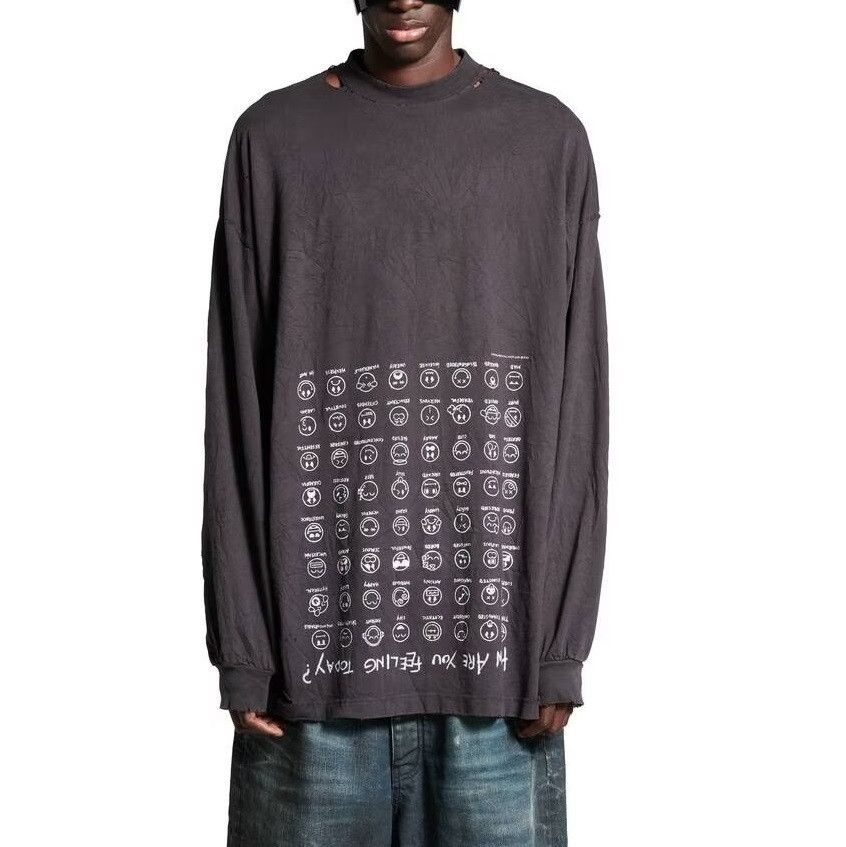 Balenciaga o1s1wg110426 How Are You Feeling Today T-Shirt in Black Size US S / EU 44-46 / 1 - 6 Thumbnail