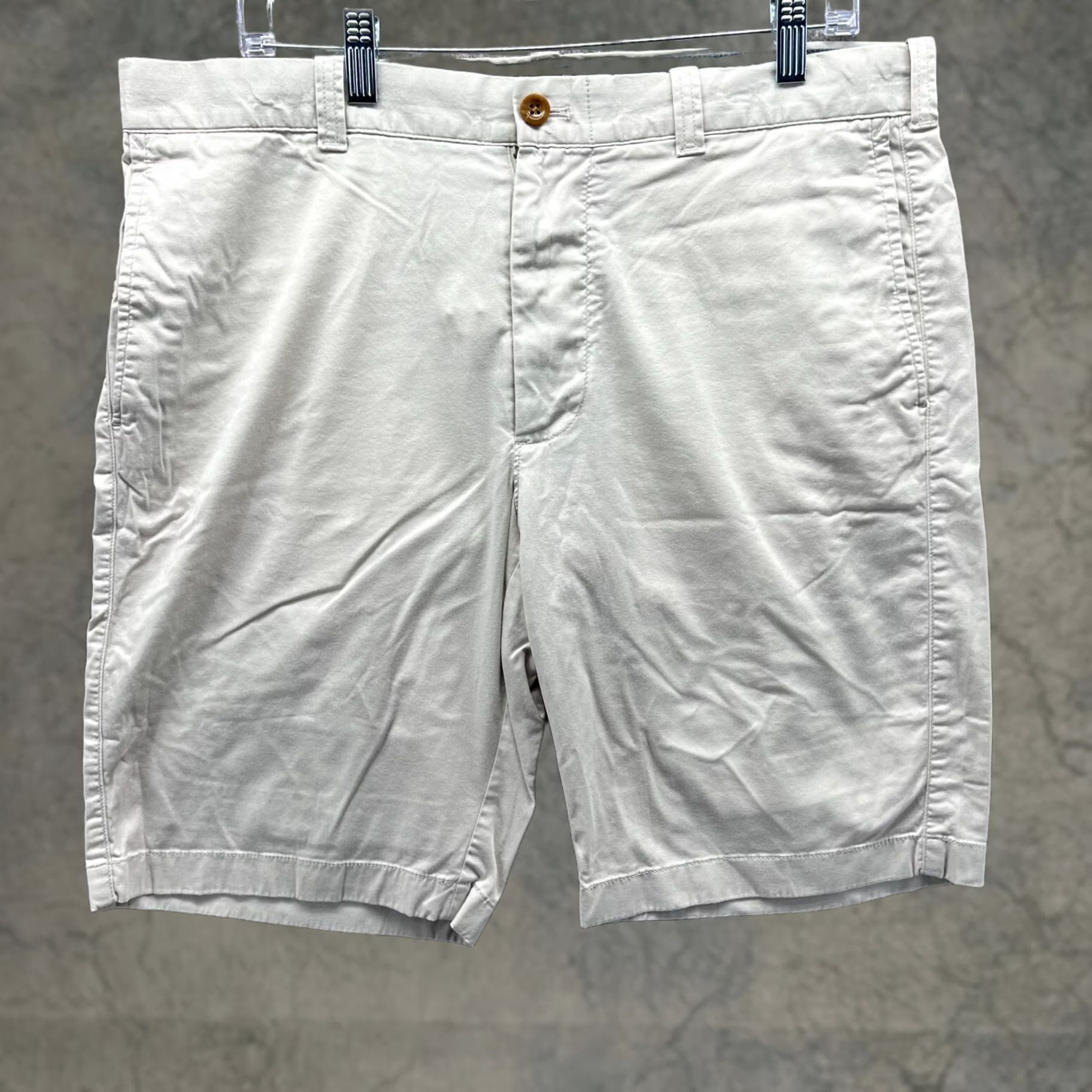 J.Crew J. Crew Shorts Mens 35 Adult Khaki Cargo Flat Front Tan Beige Canvas Hiking Casual Travel Size US 35 - 1 Thumbnail