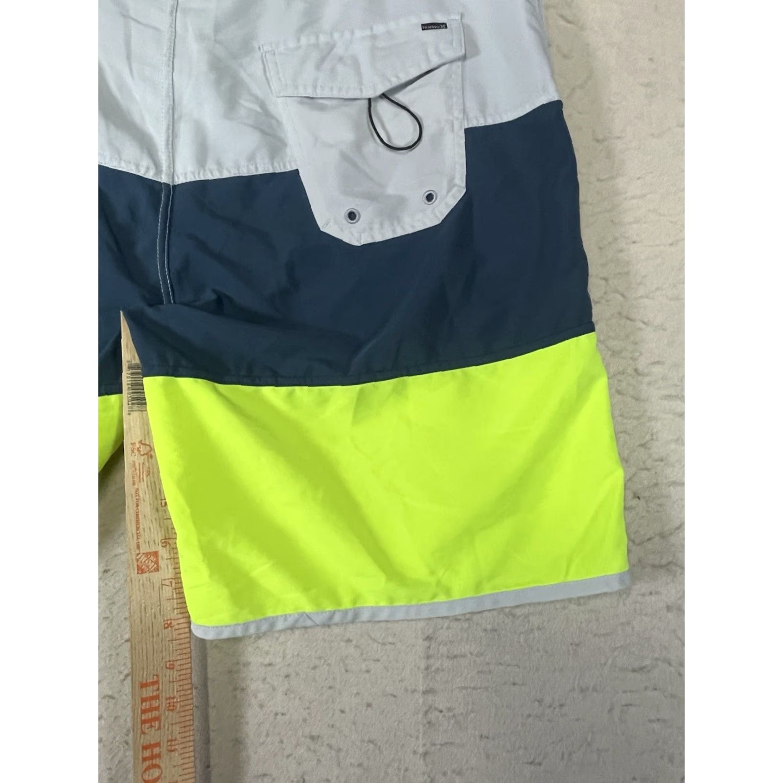Hurley Hurley Board Shorts Men 36 Multicolor Geometric Logo Drawstring Beach Casual Regular Fit Size US 36 / EU 52 - 5 Thumbnail