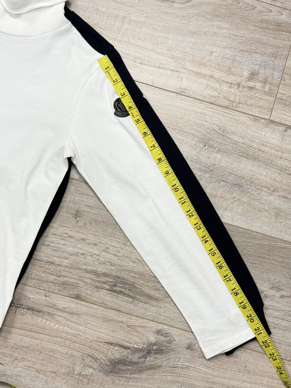 Moncler Moncler 2 Piece Set Fits Women XS Turtleneck + Sweatshirt Size XS / US 0-2 / IT 36-38 - 11 Thumbnail
