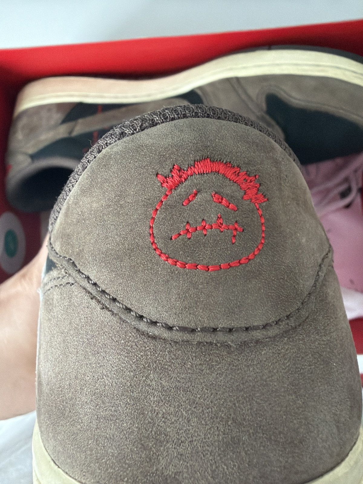 Jordan Brand × Travis Scott Jordan 1 Low x Travis Scott OG Mocha size 10.5 Size US 10.5 / EU 43-44 - 19 Thumbnail