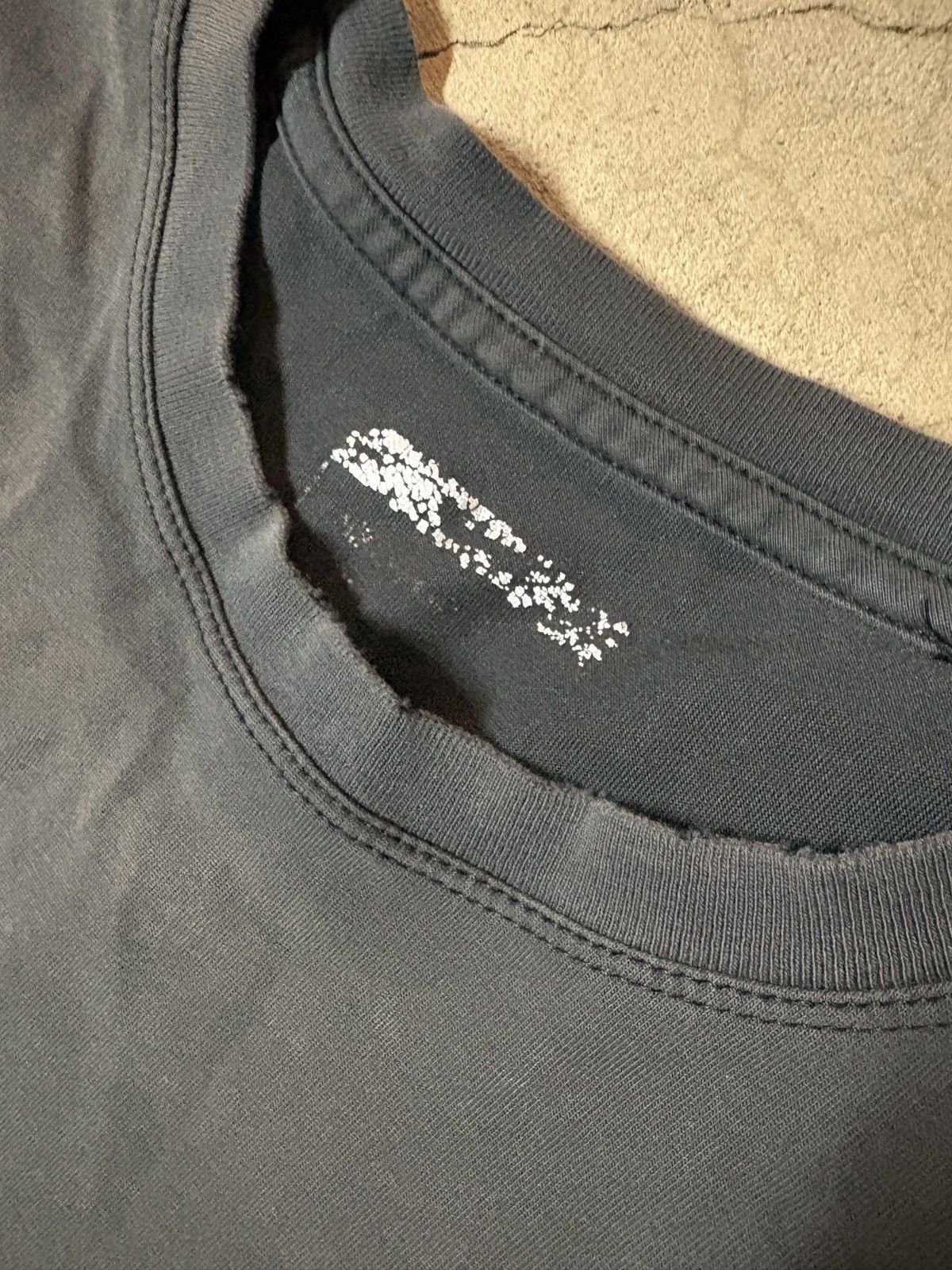 Nike VTG 00’s Nike Y2K Swoosh Logo Tee T-shirt Sun Faded Black Size US L / EU 52-54 / 3 - 4 Thumbnail