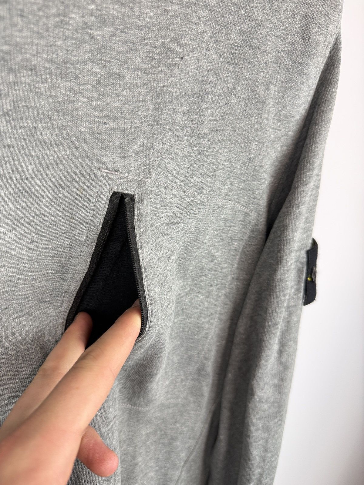 Stone Island Grey Stone Island pocket sweatshirt Size US L / EU 52-54 / 3 - 6 Thumbnail