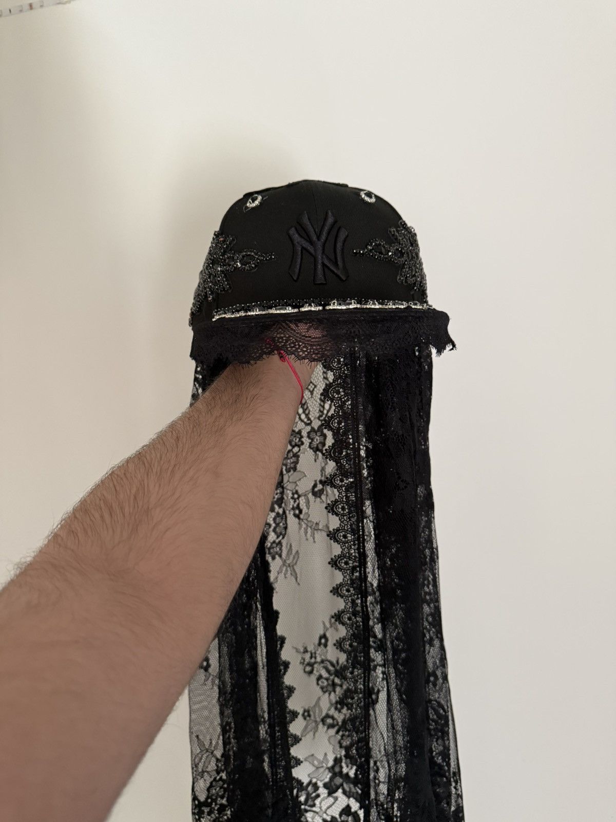New Era Black Parade Fitted Cap Size ONE SIZE - 1 Thumbnail