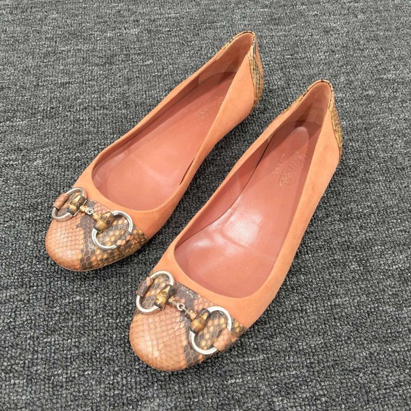 Gucci Slip-On Loafers with Horsebit Decoration