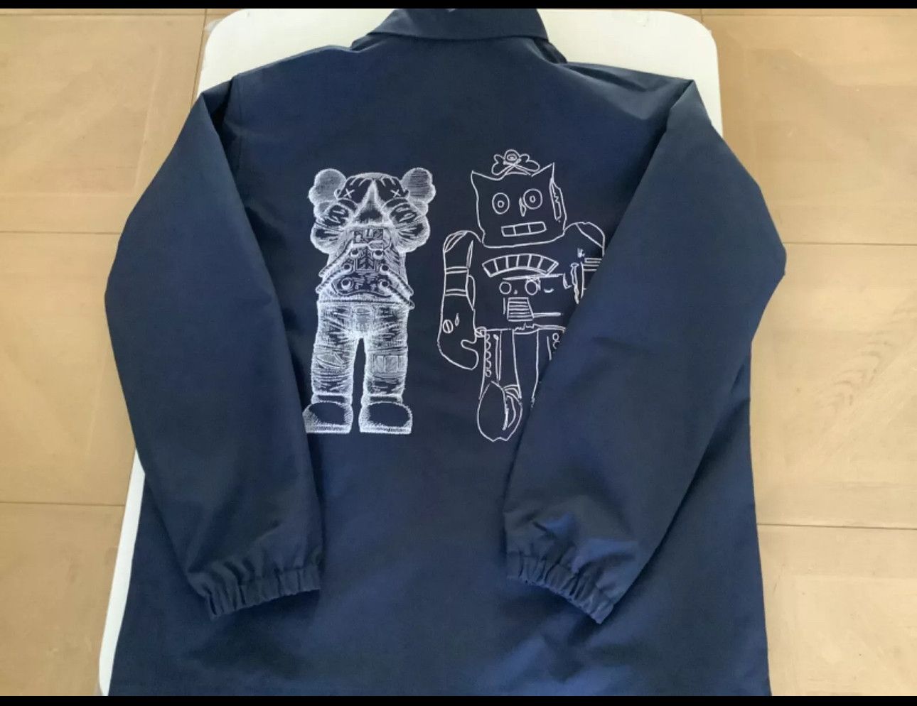 Andy Warhol × Kaws × Uniqlo (M) KAWS X ANDY WARHOL NAVY BLUE COACH JACKET Size US M / EU 48-50 / 2 - 3 Thumbnail