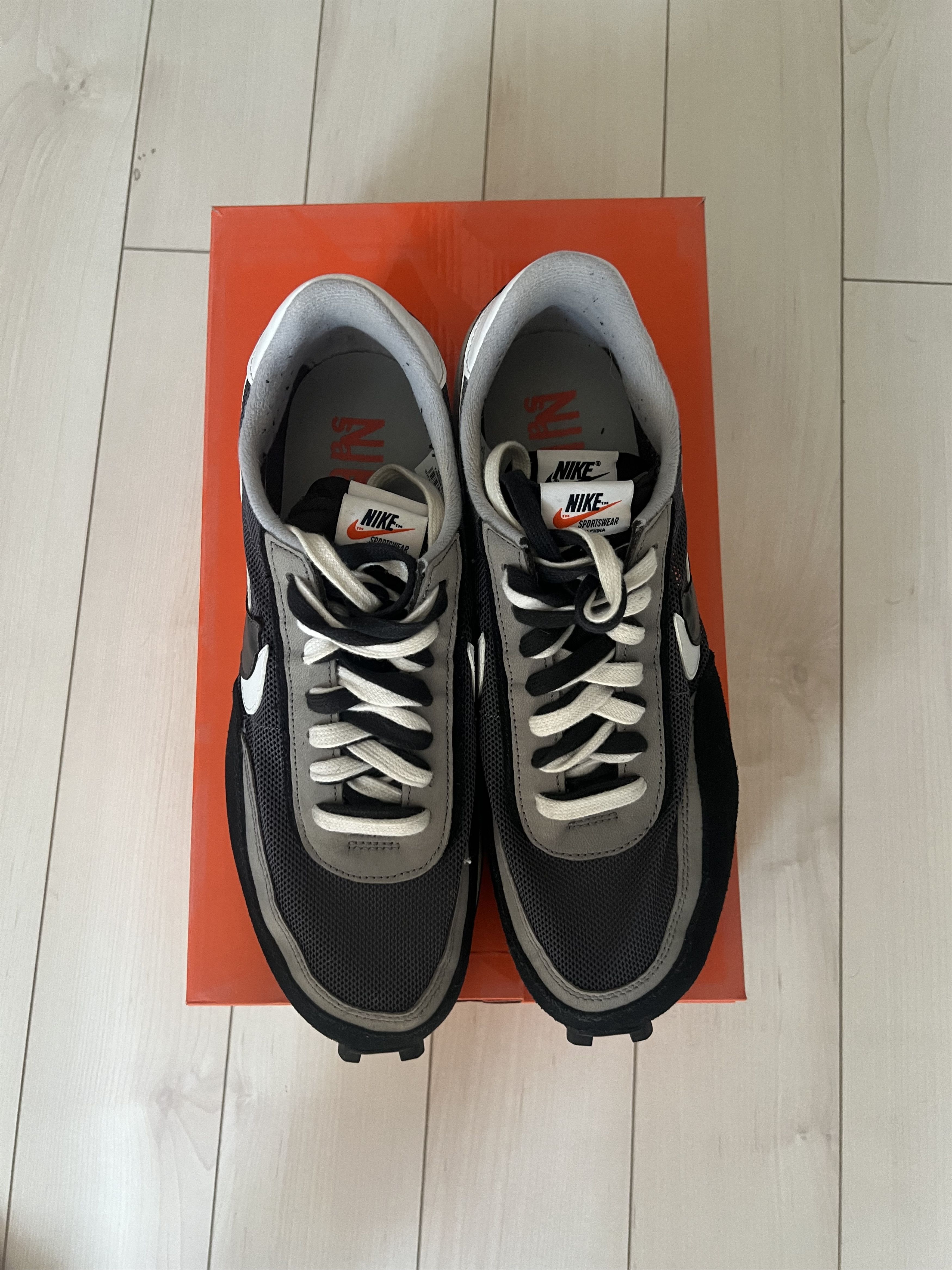 Nike × Sacai Nike x Sacai LDWaffle Black/Anthracite Size US 11 / EU 44 - 2 Thumbnail