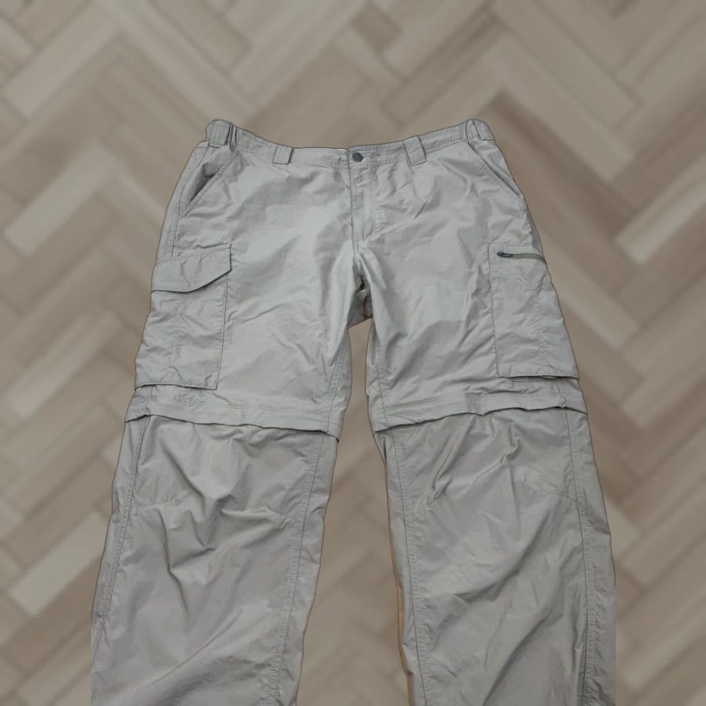 Vintage Columbia Pants/shorts Beige 40x30 Regular Men Inseam 30 Convertible Cargo Ankle Outdoor Hiking 4049 Size US 40 / EU 56 - 1 Thumbnail